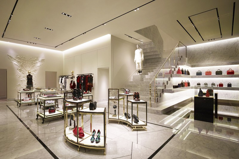Discover-Alexander-McQueen-first-Flagship-Boutique-In-Japan-Inside-Interior-Design-Shop-4