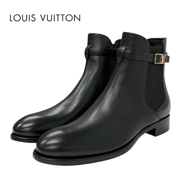 投稿記事「ルイヴィトン レザー LVロゴ サイドゴア アンクルブーツ ブラックを買取しました！」の商品画像