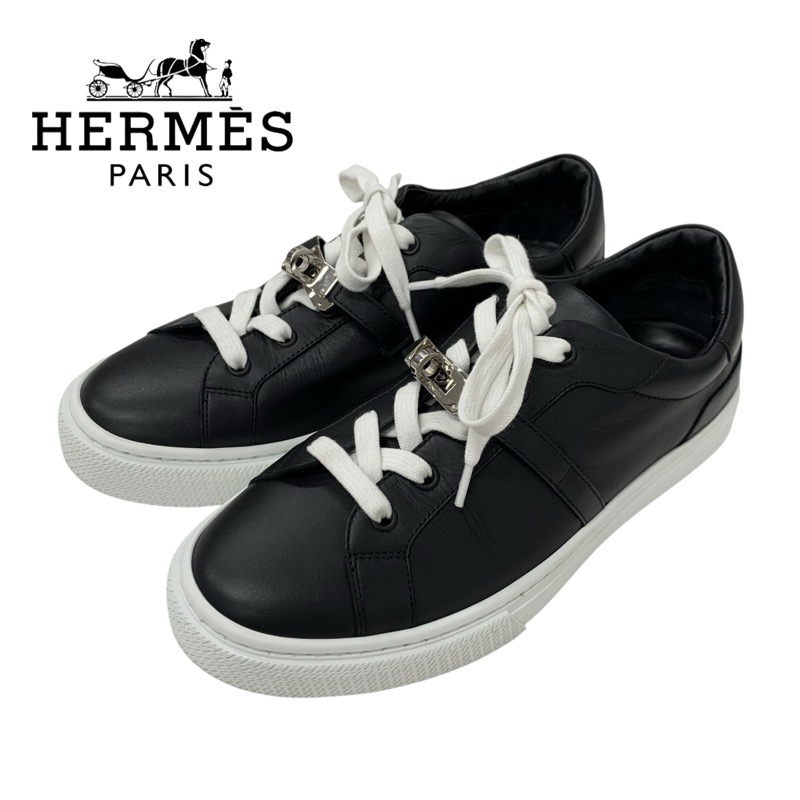 投稿記事「エルメス デイ レザー ケリー金具 スニーカー ブラックを買取しました！」の商品画像