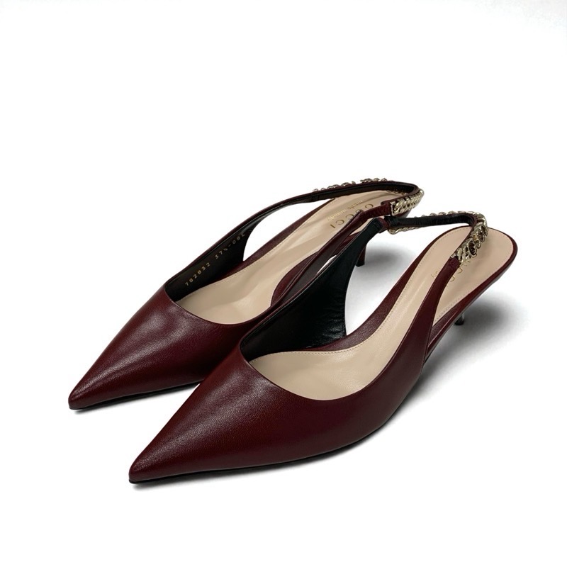 投稿記事「グッチ シニョリーア レザー ロゴ チェーン スリングバック パンプス バーガンディを買取しました！」の商品画像