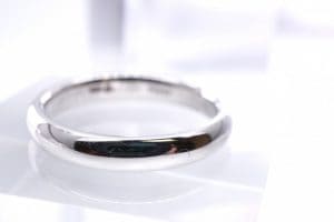 投稿記事「ハリーウィンストンの結婚指輪を高価買取いたしました！」の商品画像