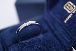 投稿記事「ハリーウィンストンの結婚指輪を高価買取いたしました！」の商品画像