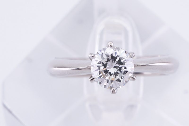 投稿記事「ノーブランドの婚約指輪、一粒ダイヤモンドを高価買取いたしました！」の商品画像