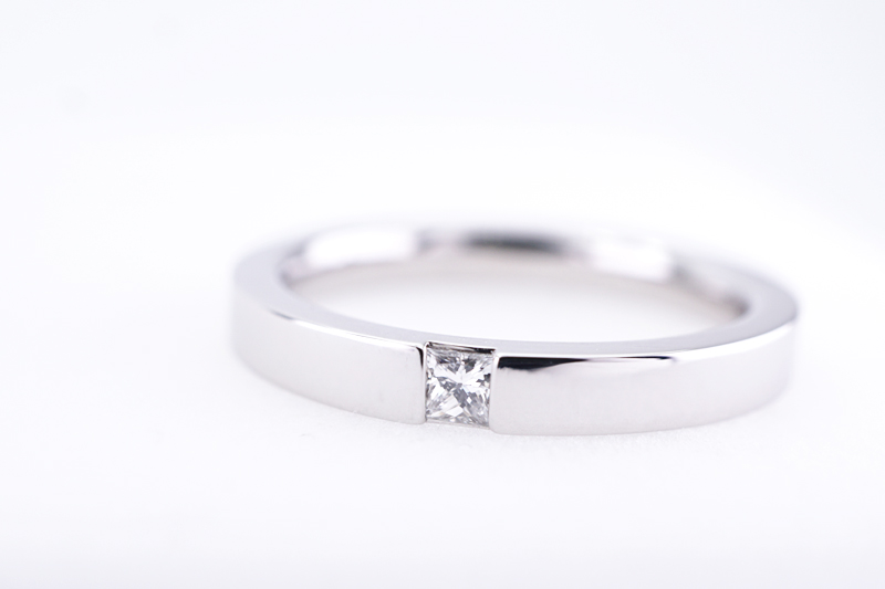 投稿記事「ハリーウィンストン ダイヤモンド ラウンドマリッジリング ペアリングを買取しました！」の商品画像