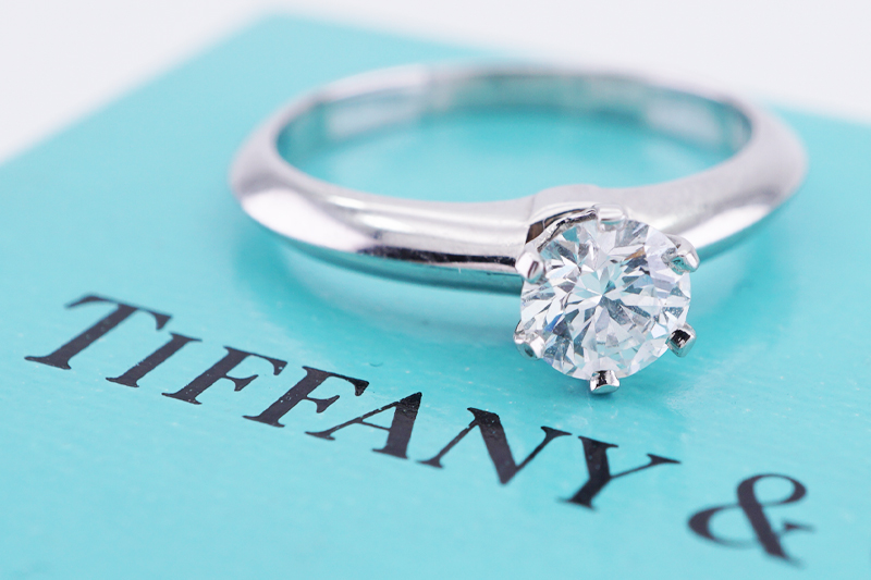 投稿記事「ティファニー ソリテール ダイヤリング を買取しました！」の商品画像