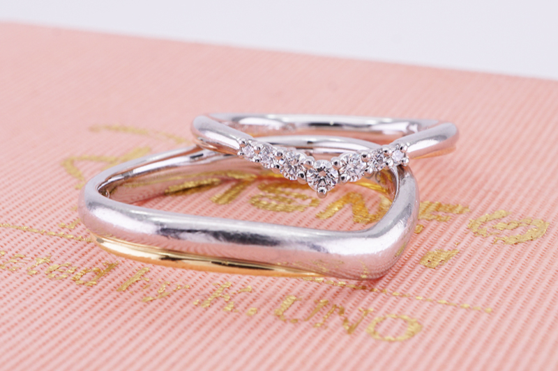 投稿記事「ケイウノ ディズニー 白雪姫 マリッジリング ペア を買取しました！」の商品画像