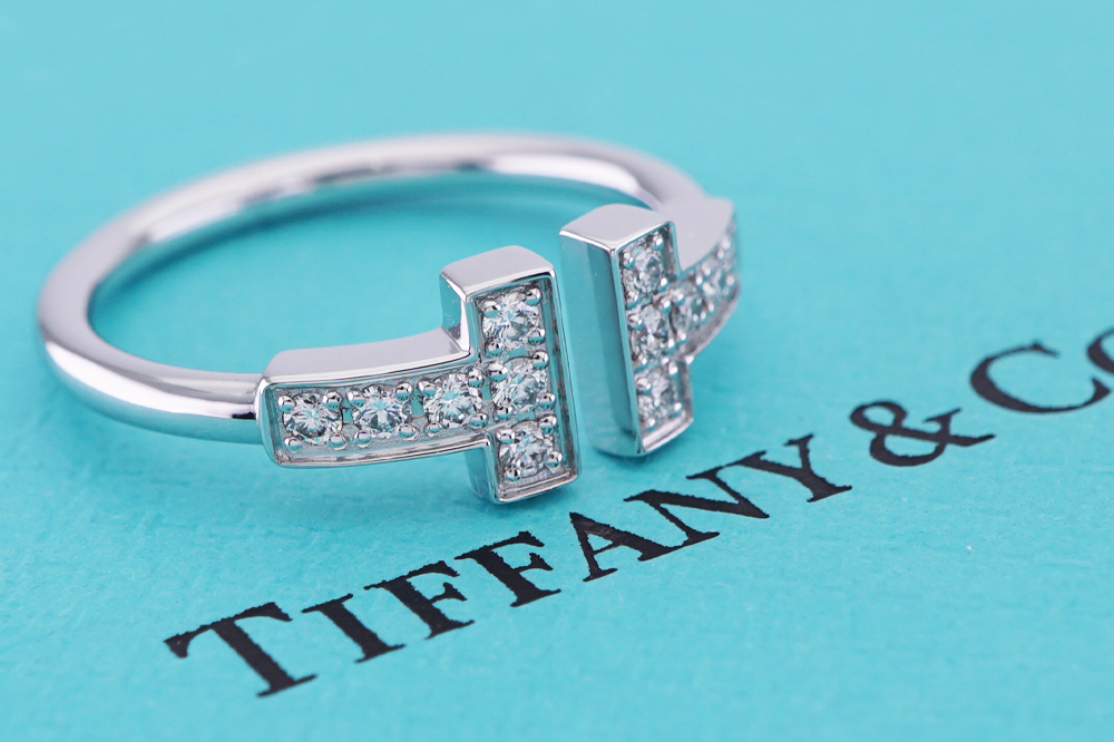 投稿記事「ティファニー Tワイヤー ダイヤリング を買取しました！」の商品画像