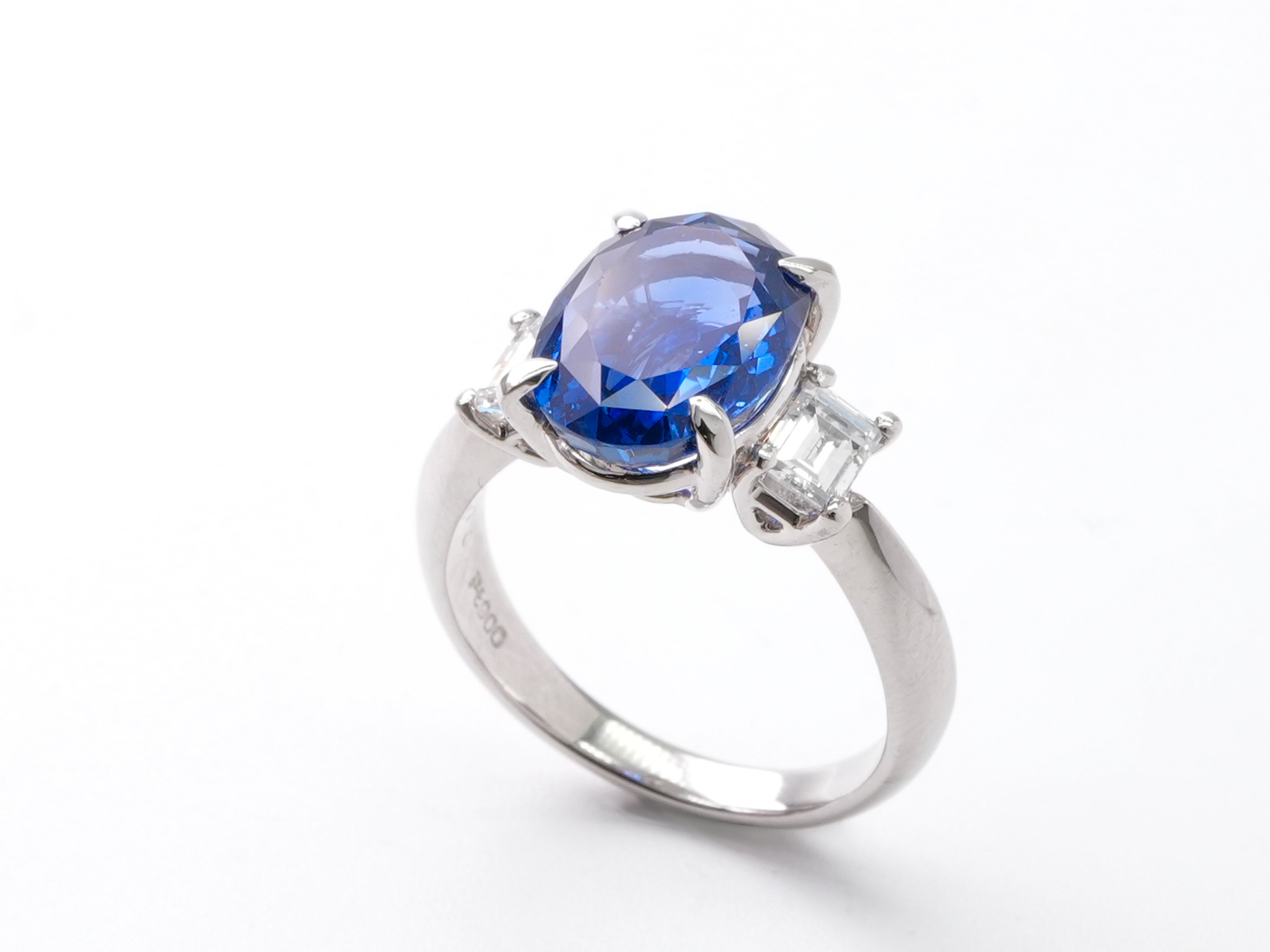 投稿記事「サファイア ダイヤ リング　Pt900　4.70ct 0.54ctを買取しました！」の商品画像