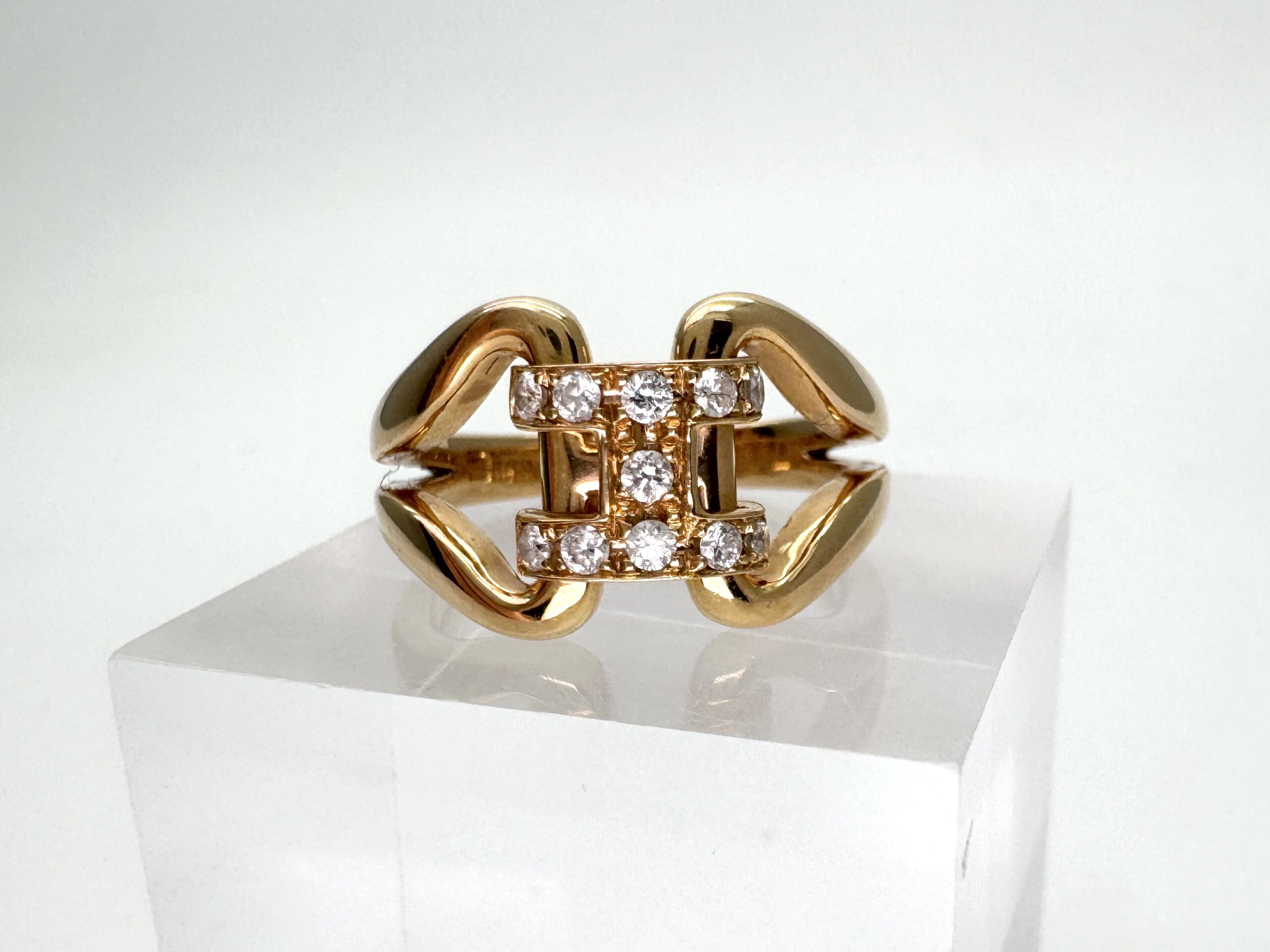 投稿記事「エルメス ヒストリー ダイヤリングを買取しました！」の商品画像