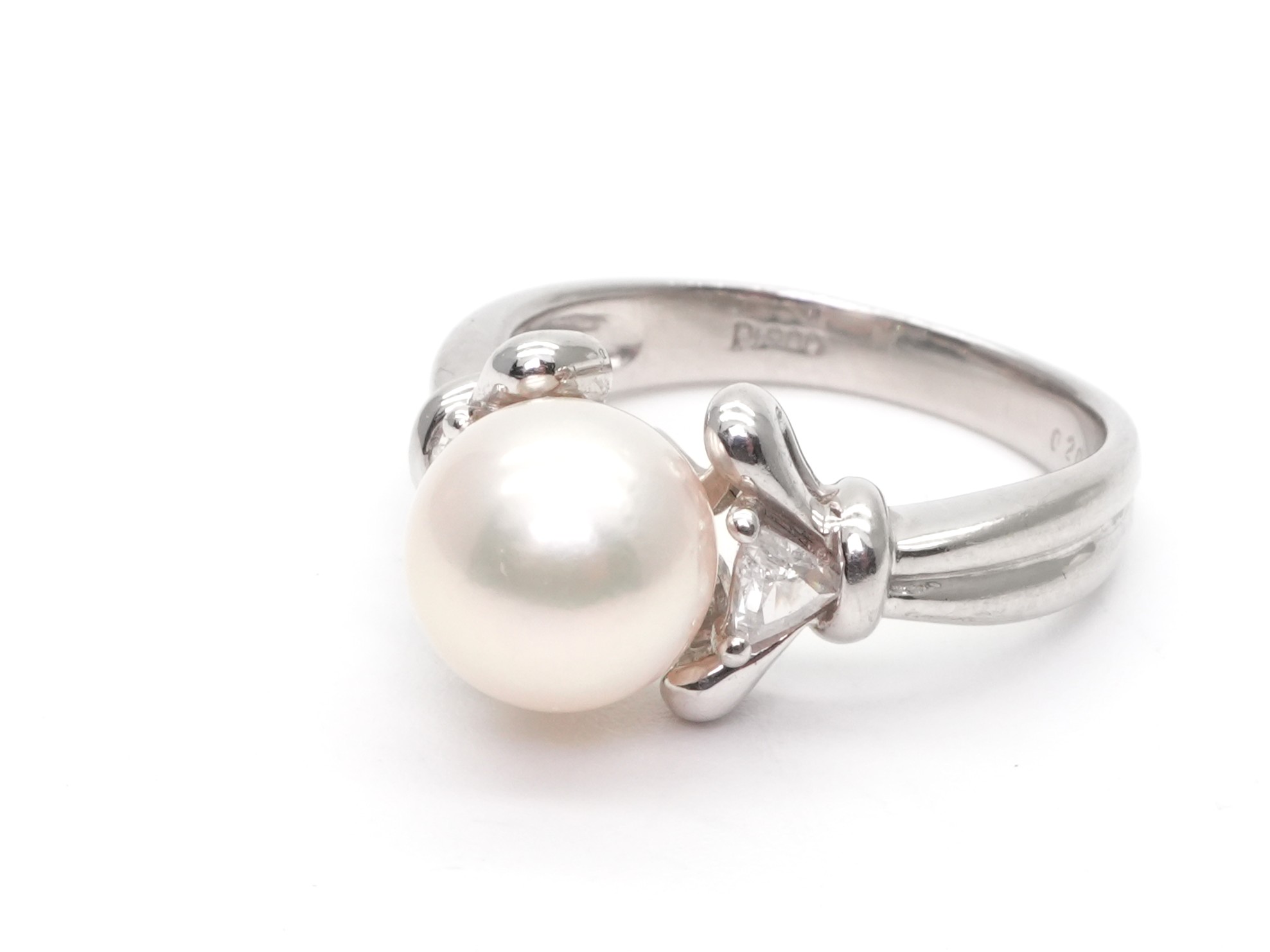 投稿記事「パール ダイヤ リング Pt900 0.21ctを買取しました！」の商品画像