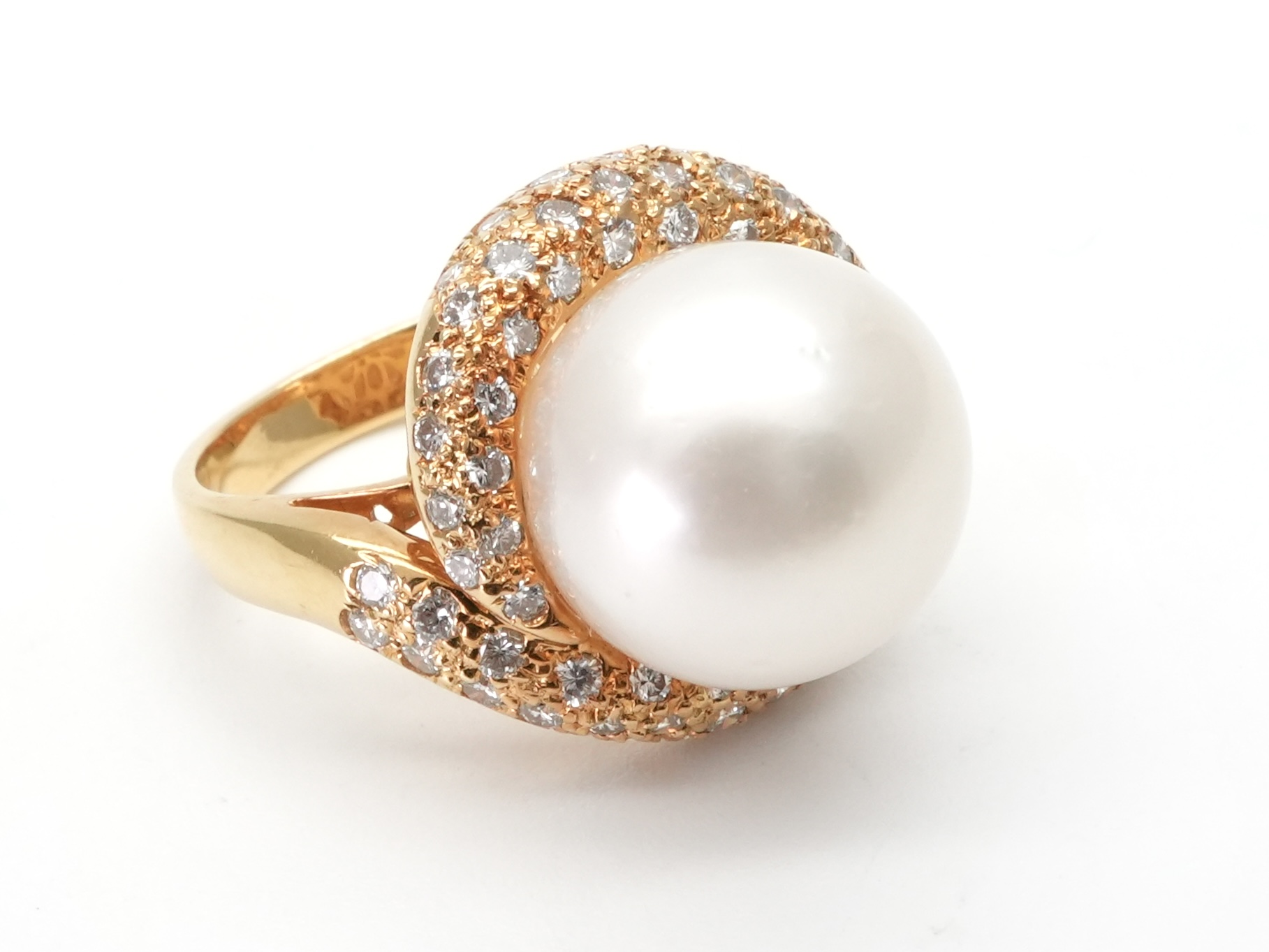 投稿記事「パールダイヤリング　K18 D1.56ctを買取しました！」の商品画像