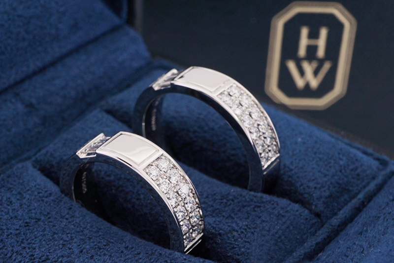 投稿記事「ハリーウィンストン トラフィックアクセントバンドダイヤリング ラージを買取しました！」の商品画像