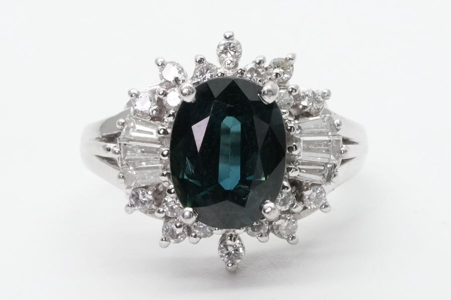 投稿記事「サファイア ダイヤリング Pt900 2.03ct 0.5ctを買取しました！」の商品画像