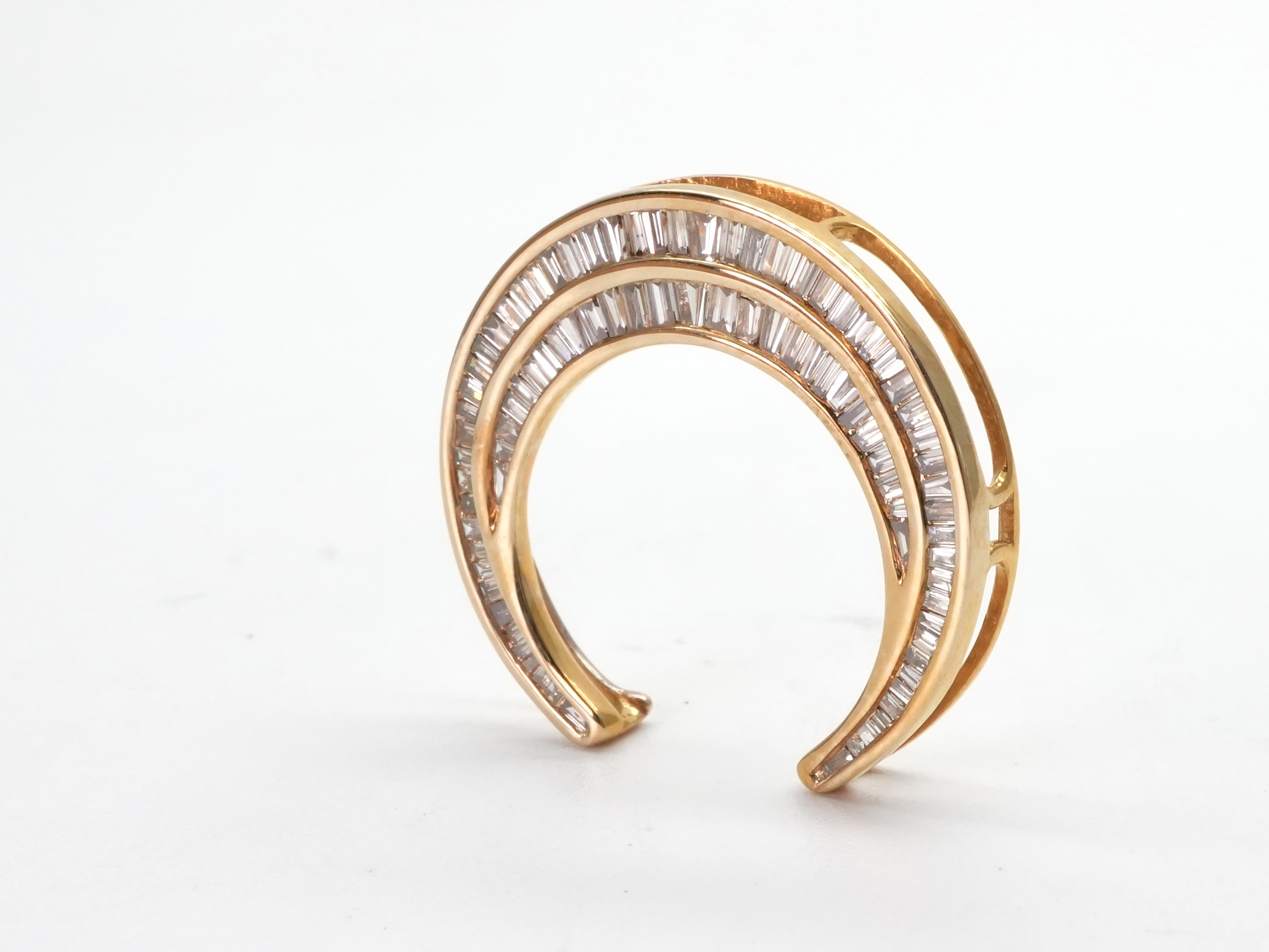 投稿記事「ダイヤ ネックレストップ K18 0.74ctを買取しました！」の商品画像