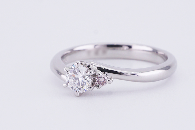 投稿記事「アイプリモ アルフェラ ダイヤリングを買取しました！」の商品画像