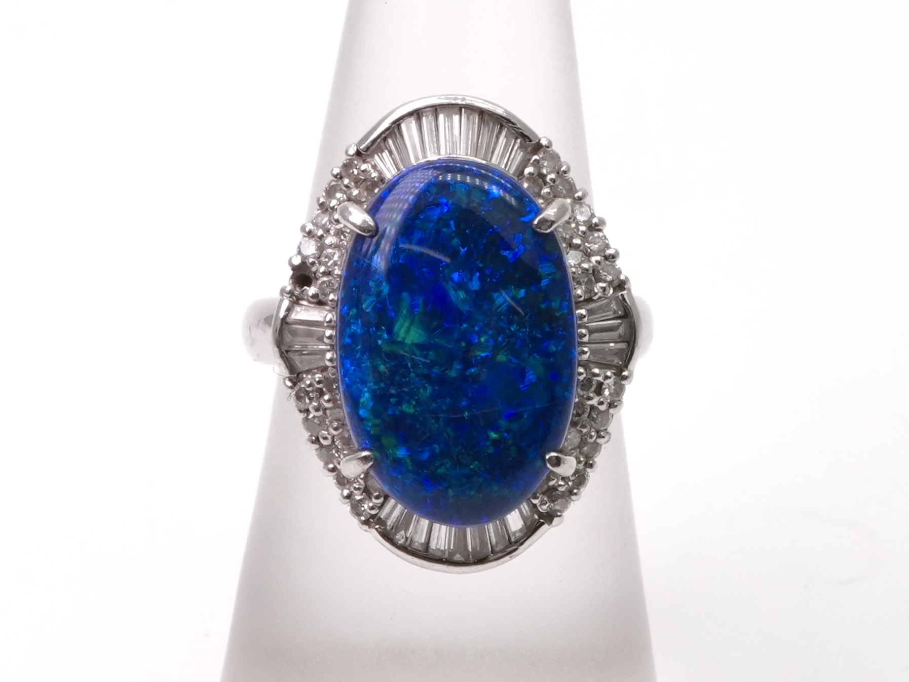 投稿記事「ブラックオパール ダイヤ リング Pt900 6.49ct D0.73ctを買取しました！」の商品画像