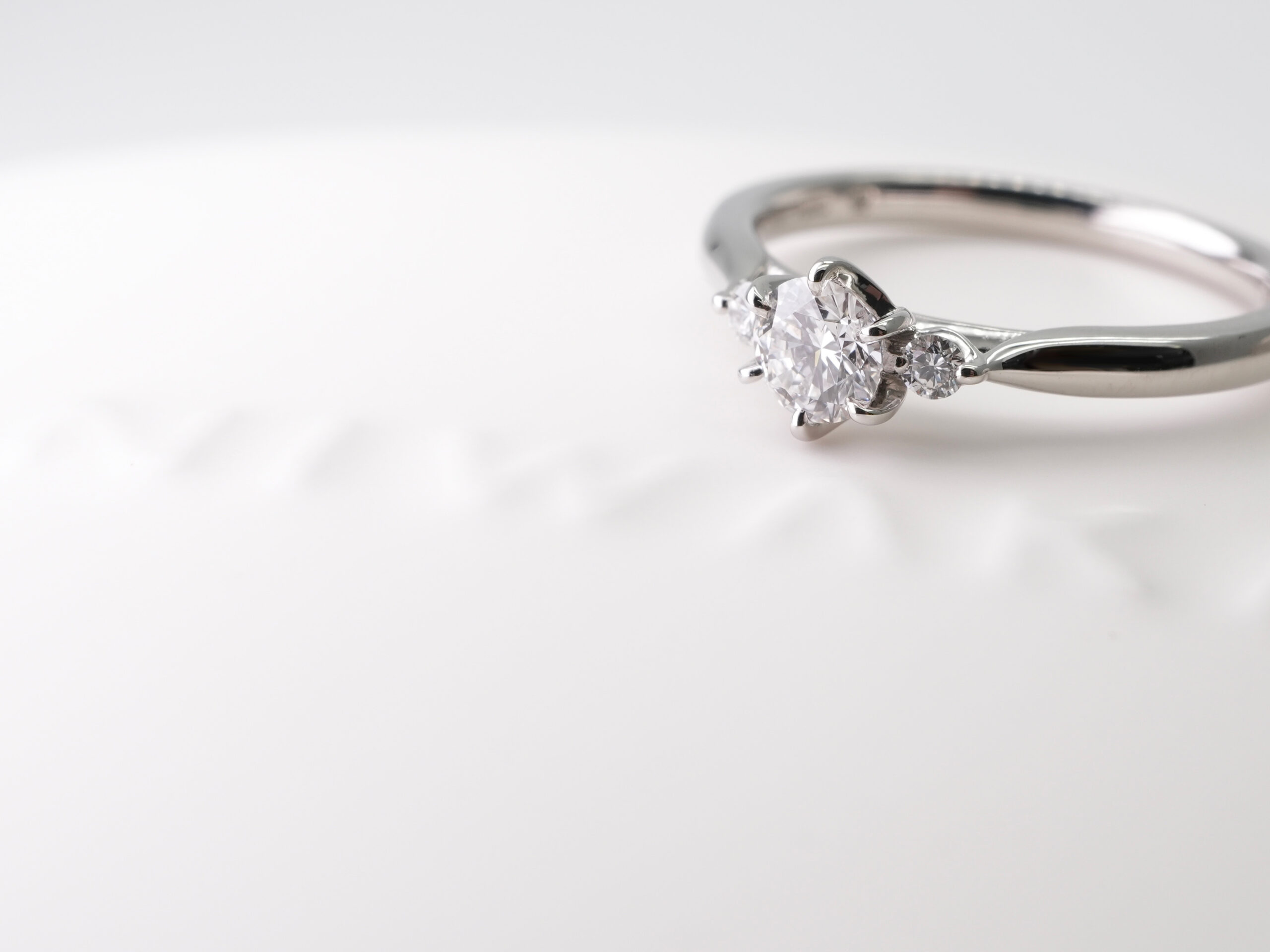 投稿記事「俄 白鈴 ダイヤリングを買取しました！」の商品画像