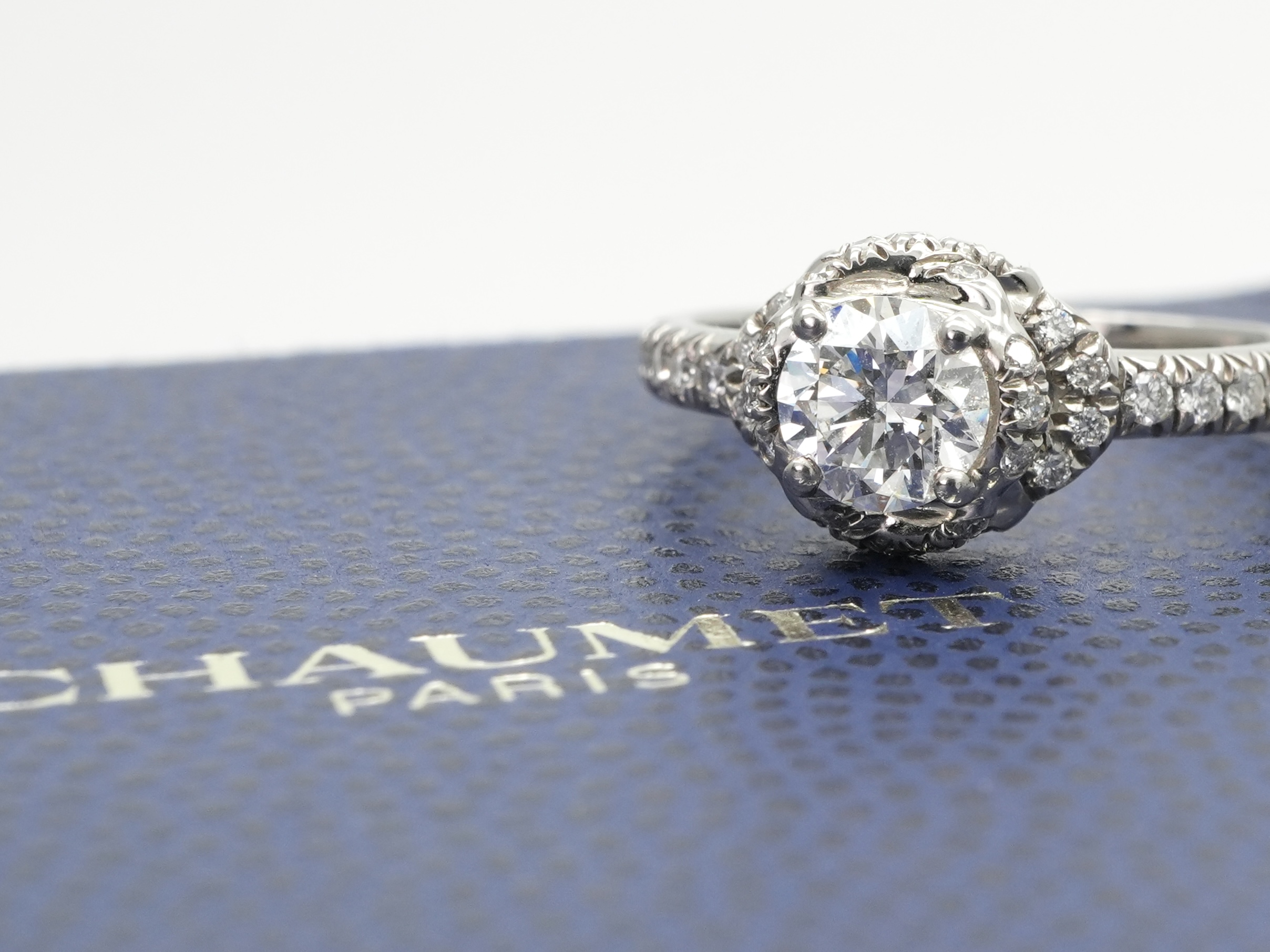 投稿記事「ショーメ リアン ダムール ソリテール ダイヤリング を買取しました！」の商品画像