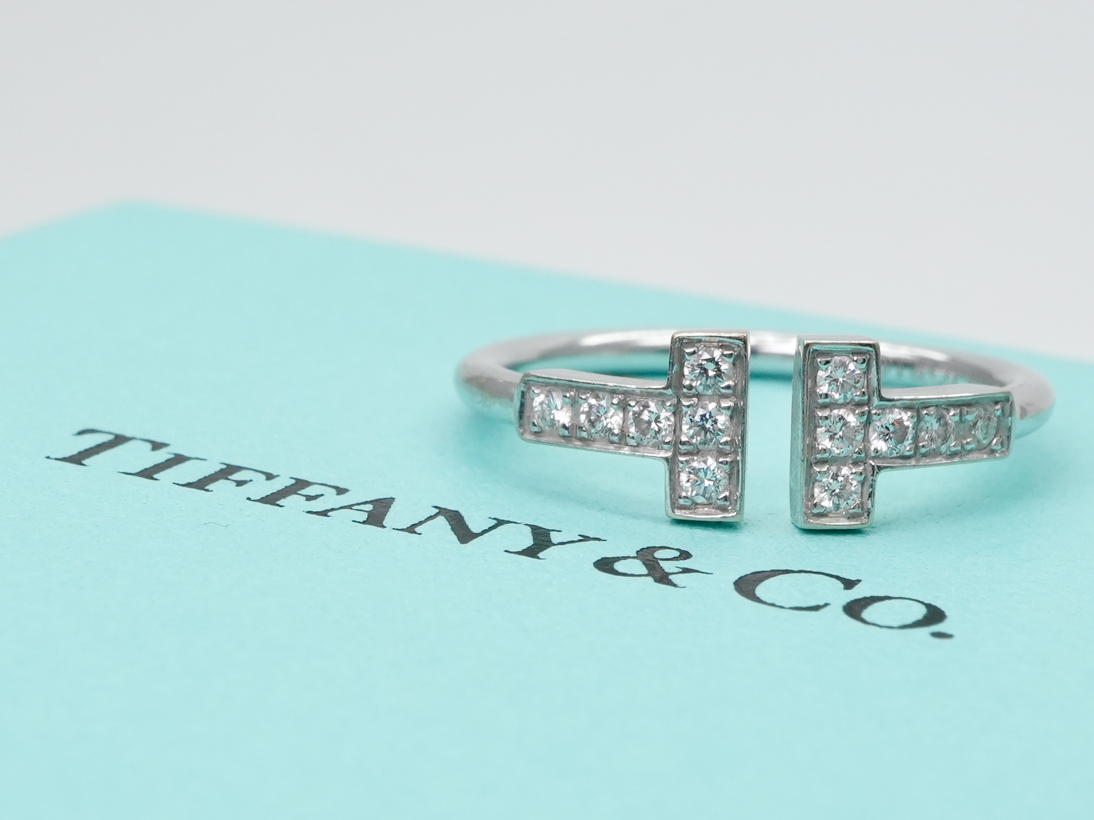 投稿記事「ティファニー Tワイヤー ダイヤリング を買取しました！」の商品画像