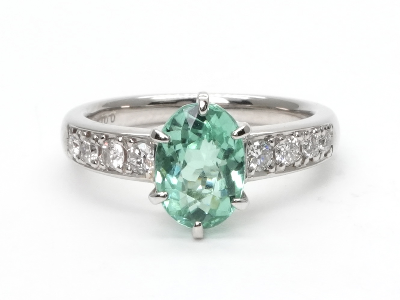 投稿記事「トルマリン ダイヤ リング Pt900 2.10ct 0.30ctを買取しました！」の商品画像