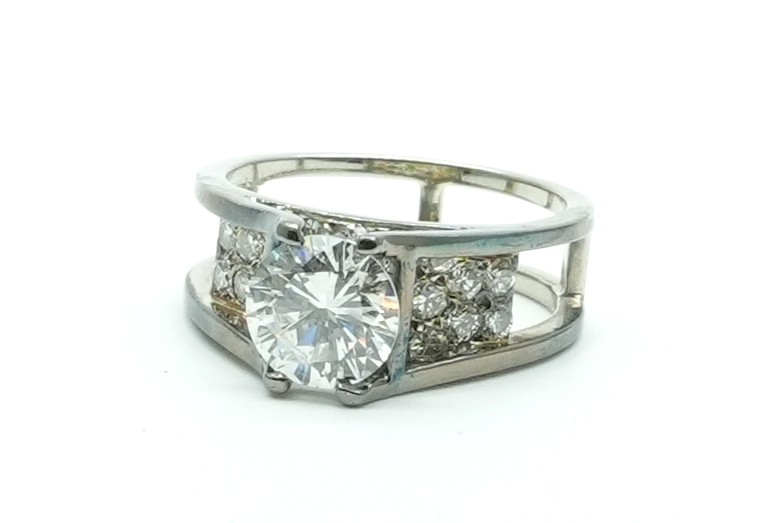 投稿記事「ダイヤリング 18k1.25ct SI2を買取しました！」の商品画像