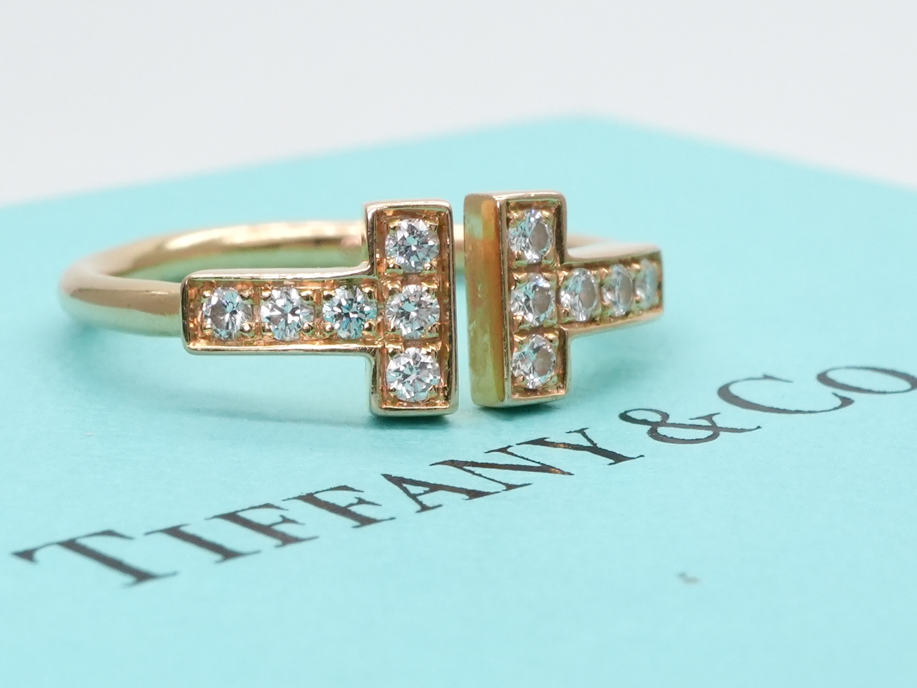 投稿記事「ティファニー Tワイヤー ダイヤ リング を買取しました！」の商品画像