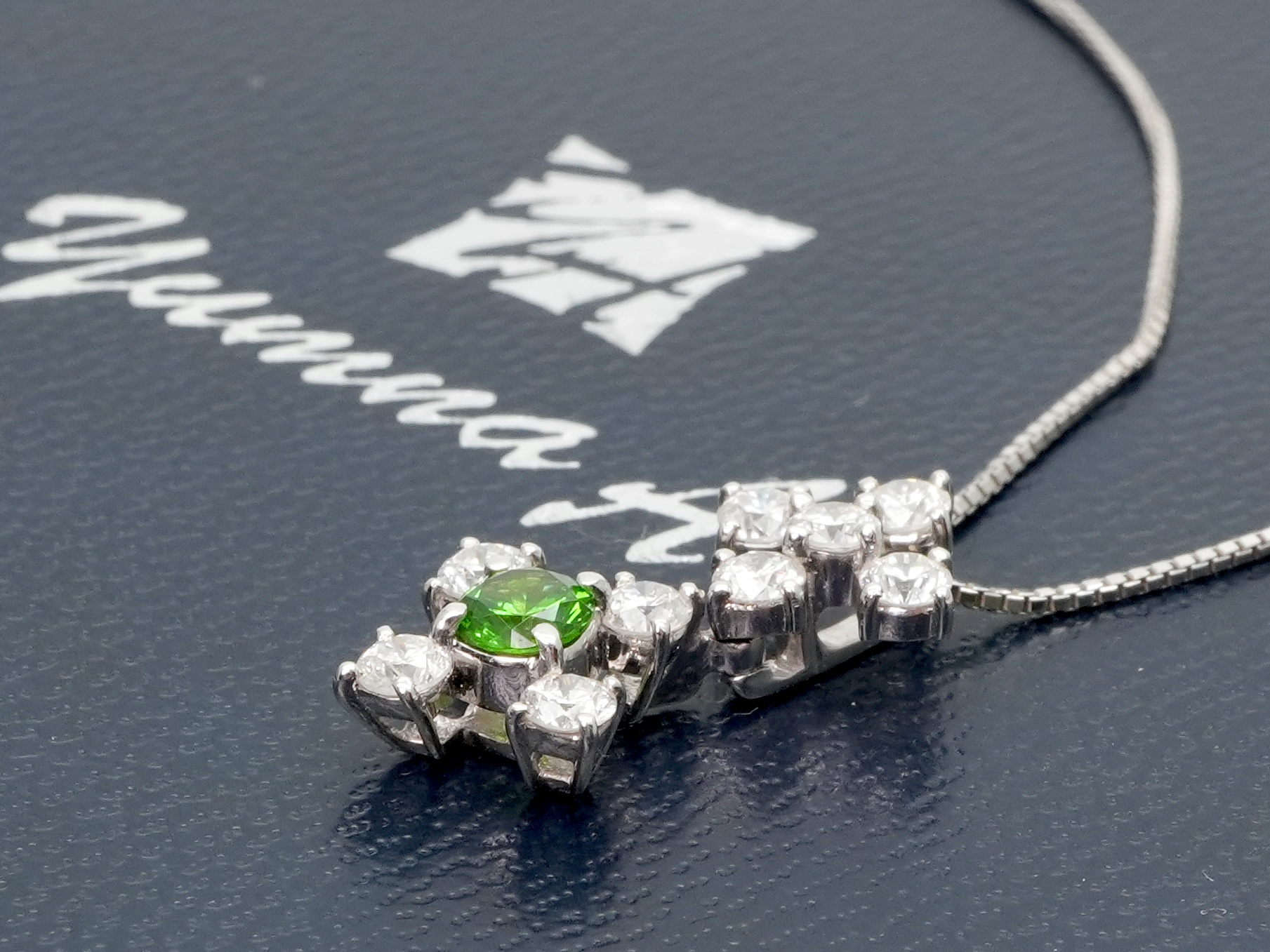 投稿記事「ユンナA デマントイドガーネット ダイヤネックレス tを買取しました！」の商品画像