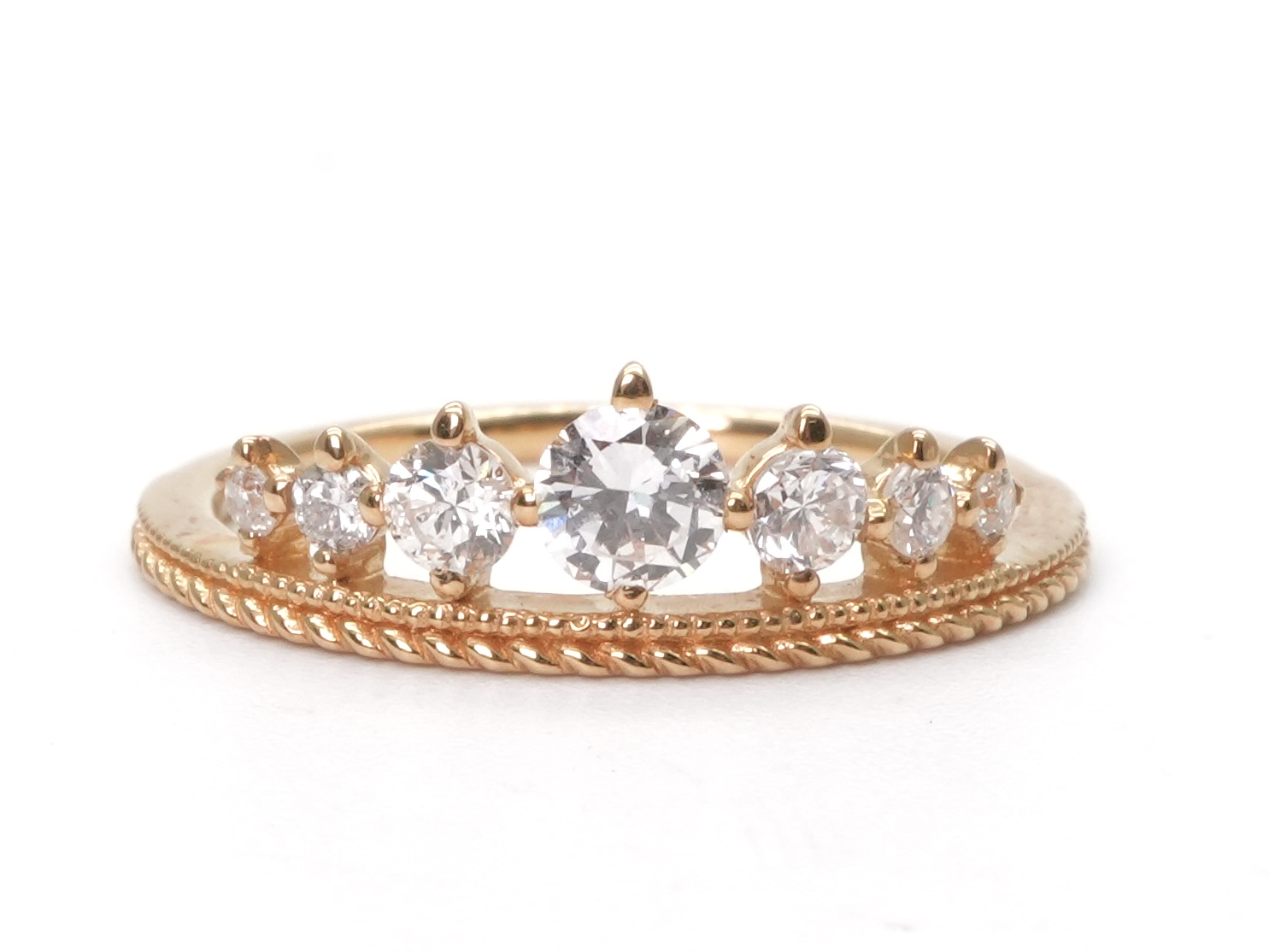 投稿記事「ダイヤ リング K18 0.37ctを買取しました！」の商品画像