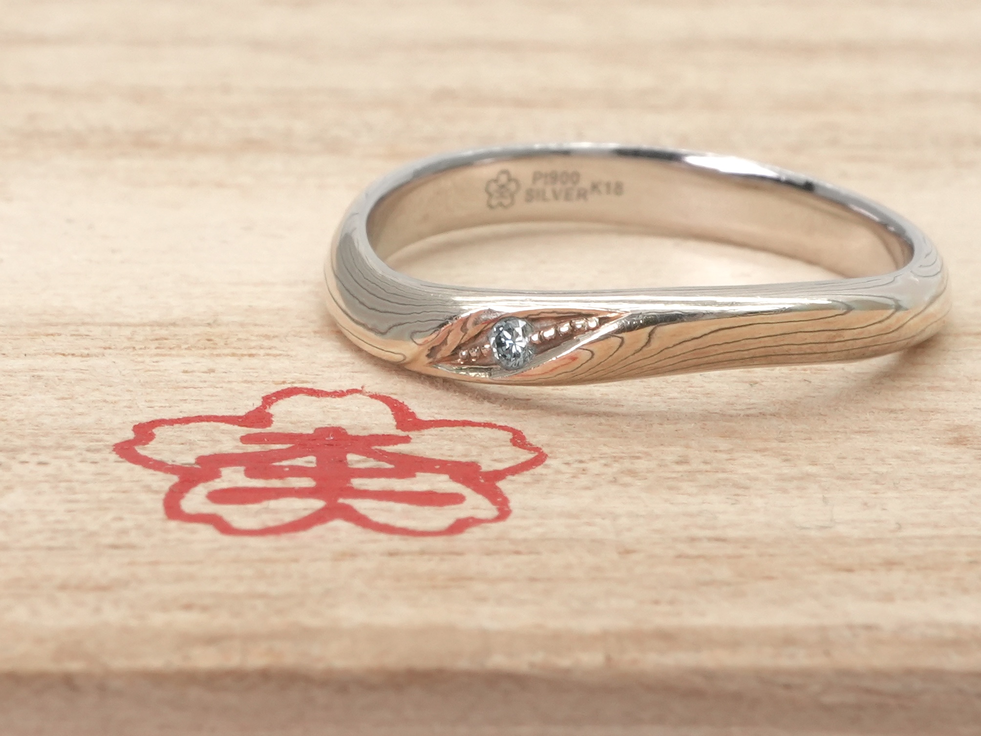 投稿記事「杢目金屋 月桜 マリッジリング SV/K18/Pt900を買取しました！」の商品画像
