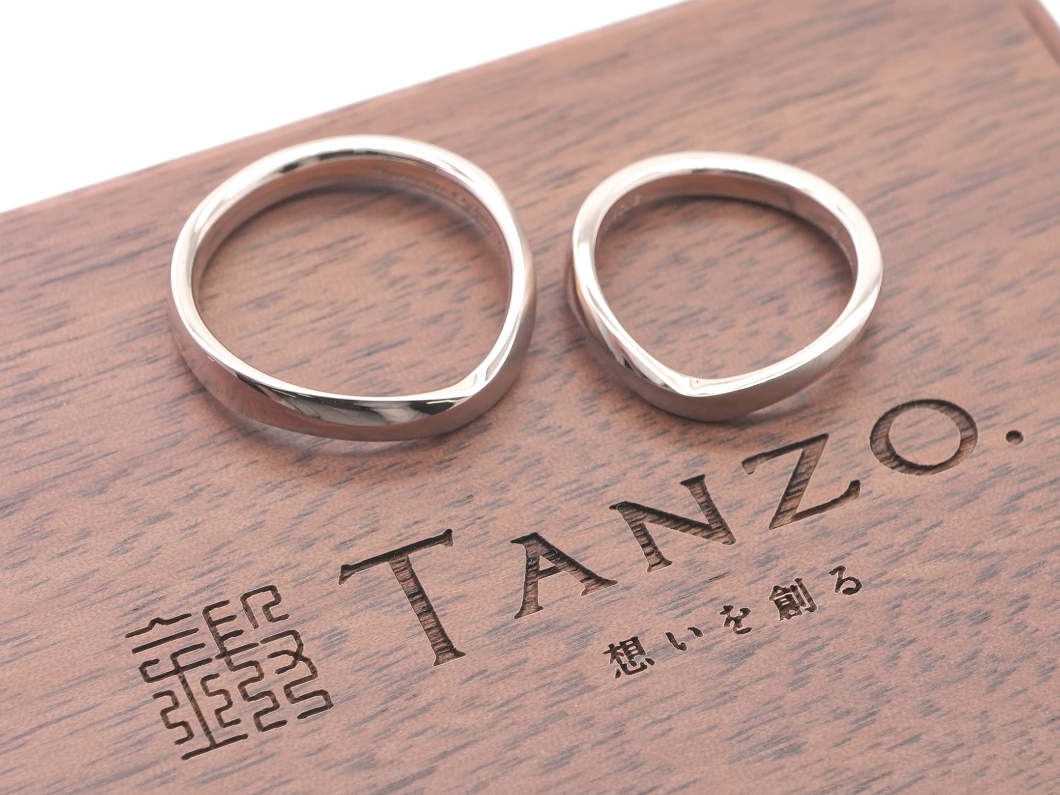 投稿記事「タンゾー マリッジリング ペア コーラルゴールドを買取しました！」の商品画像