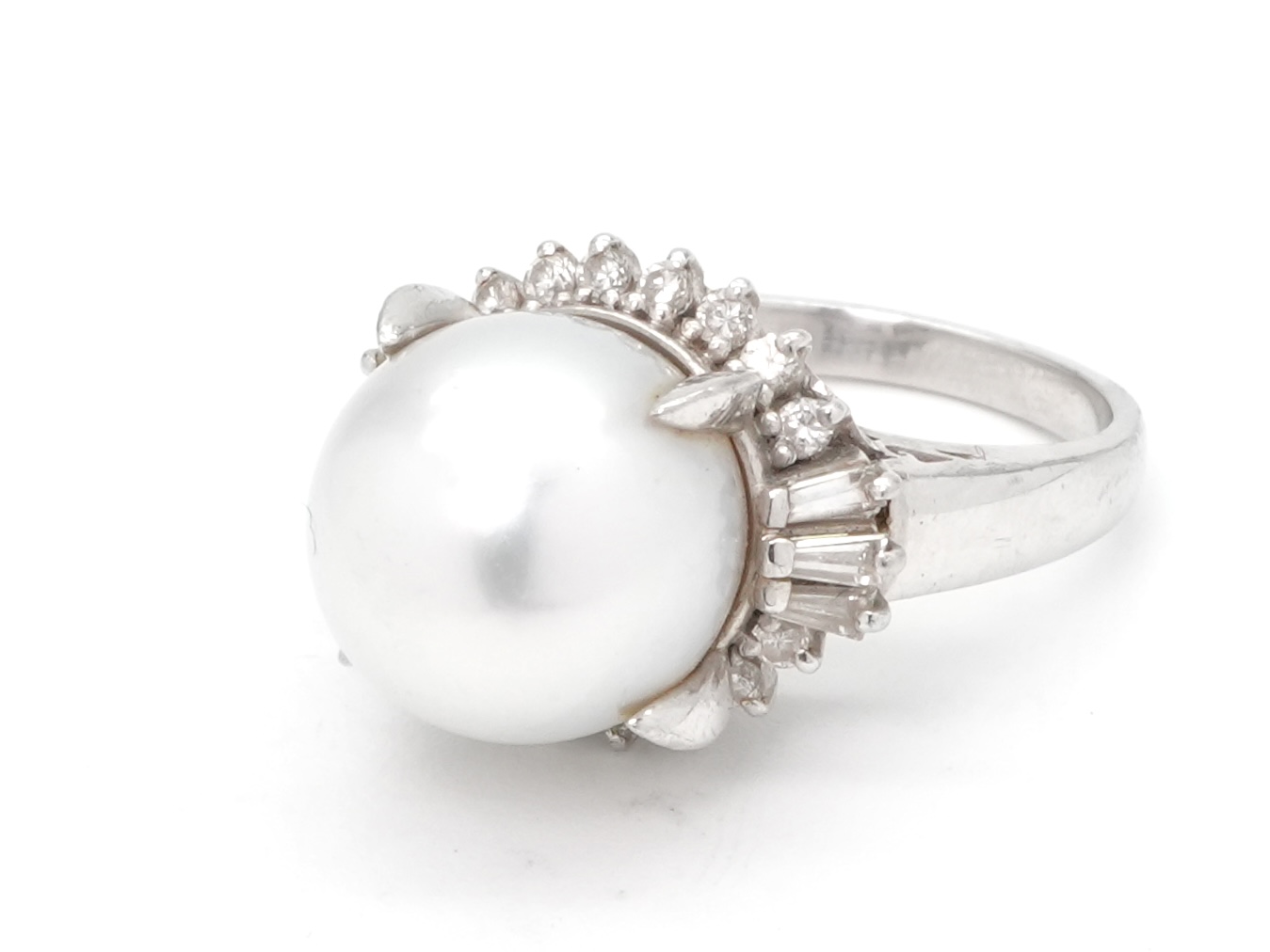 投稿記事「パール ダイヤ リング Pt900 D0.56ctを買取しました！」の商品画像