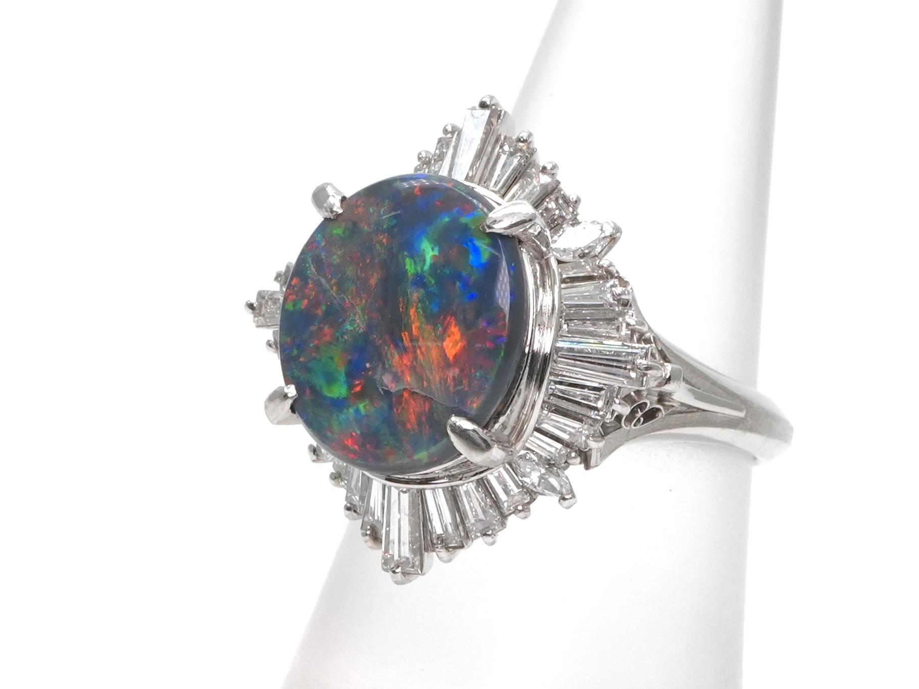 投稿記事「ブラックオパール　ダイヤモンド　リング　Pt850　2.86ct　D1.44ctを買取しました！」の商品画像