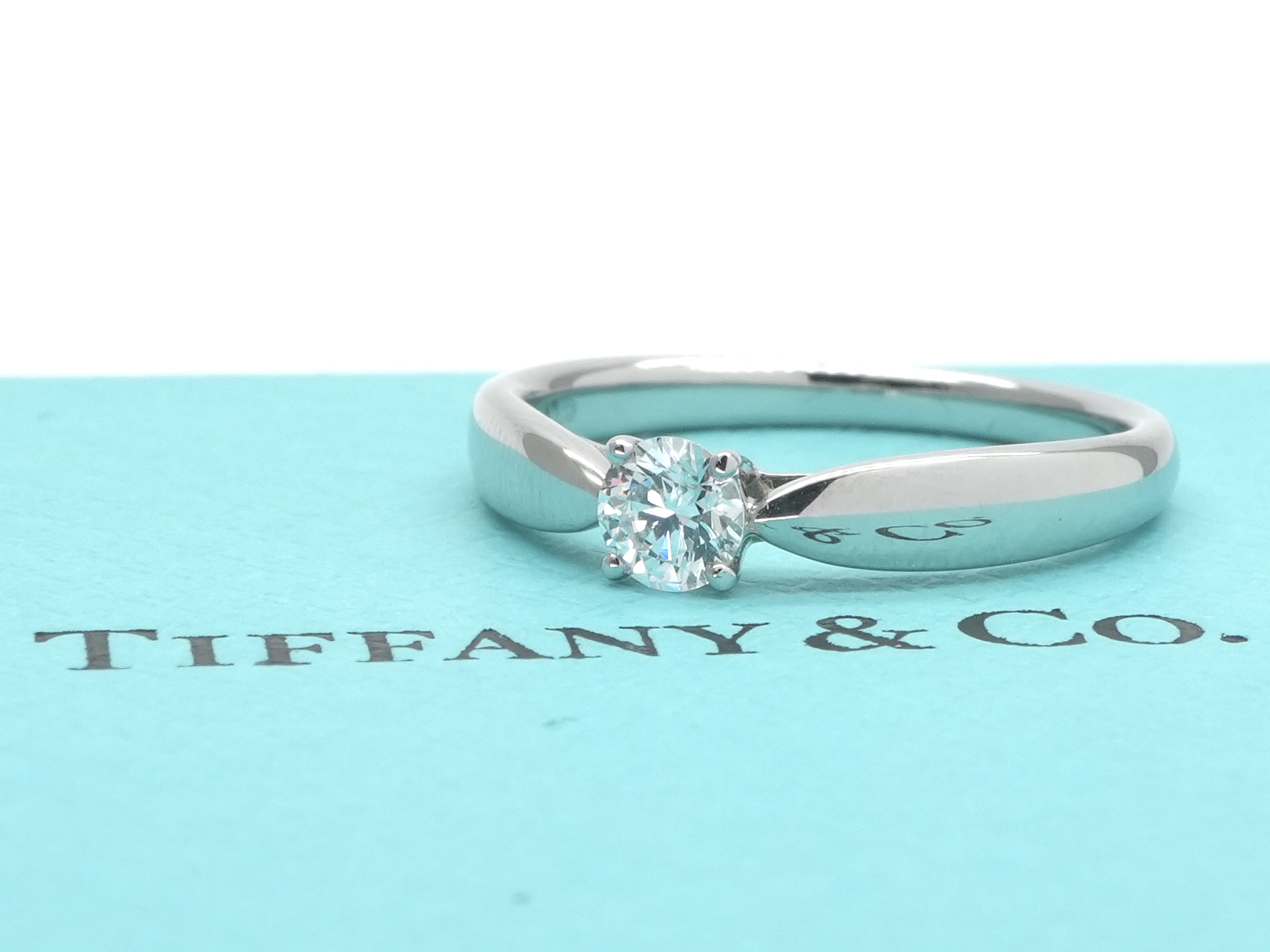 投稿記事「ティファニー ハーモニー エンゲージリング ダイヤモンド 0.21ct Pt950を買取しました！」の商品画像