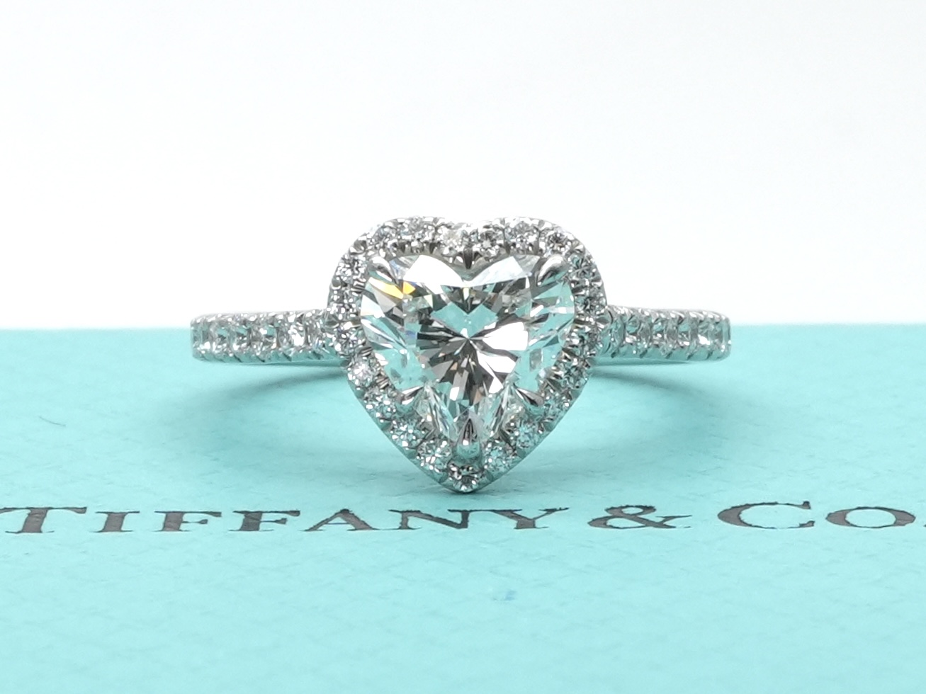 投稿記事「ティファニー ソレスト ダイヤ リングを買取しました！」の商品画像