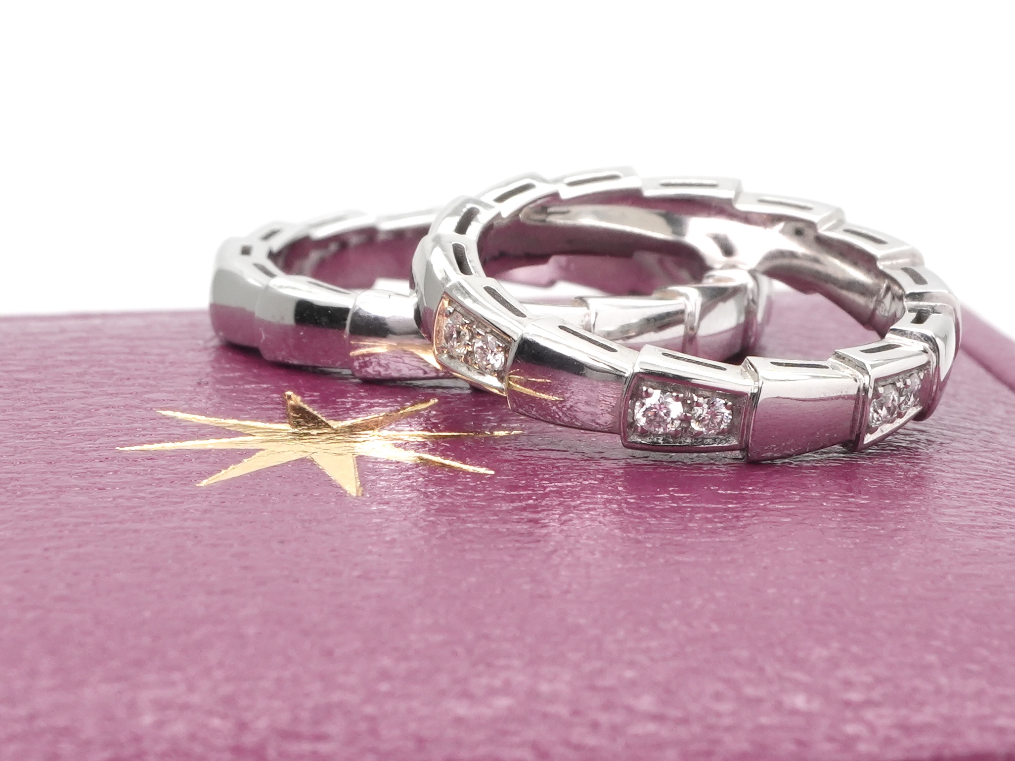 投稿記事「ブルガリ セルペンティ ヴァイパーバンド ダイヤ ペア リングを買取しました！」の商品画像