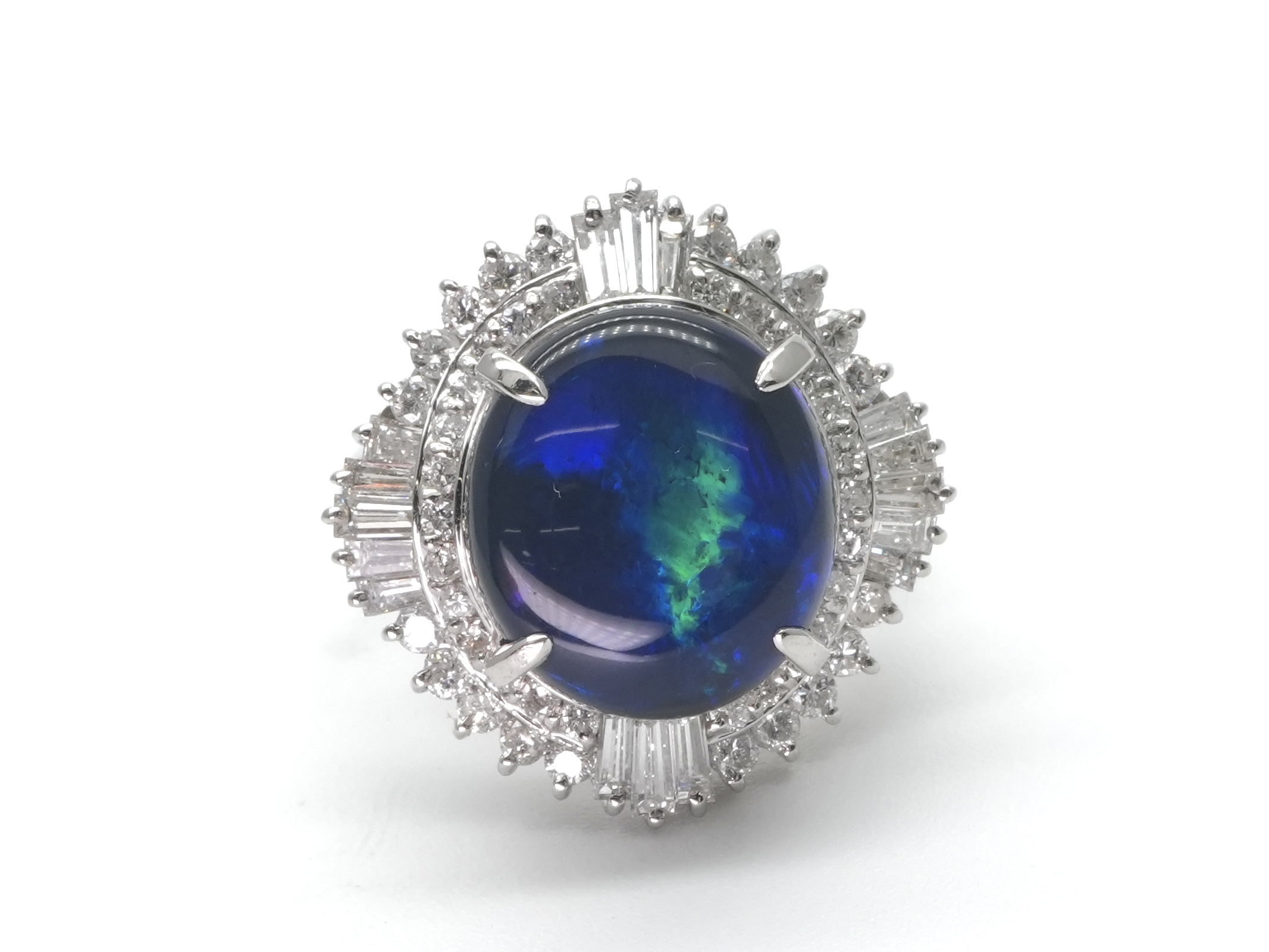 投稿記事「ブラックオパール ダイヤ リング Pt850 4.50ct D0.94を買取しました！」の商品画像