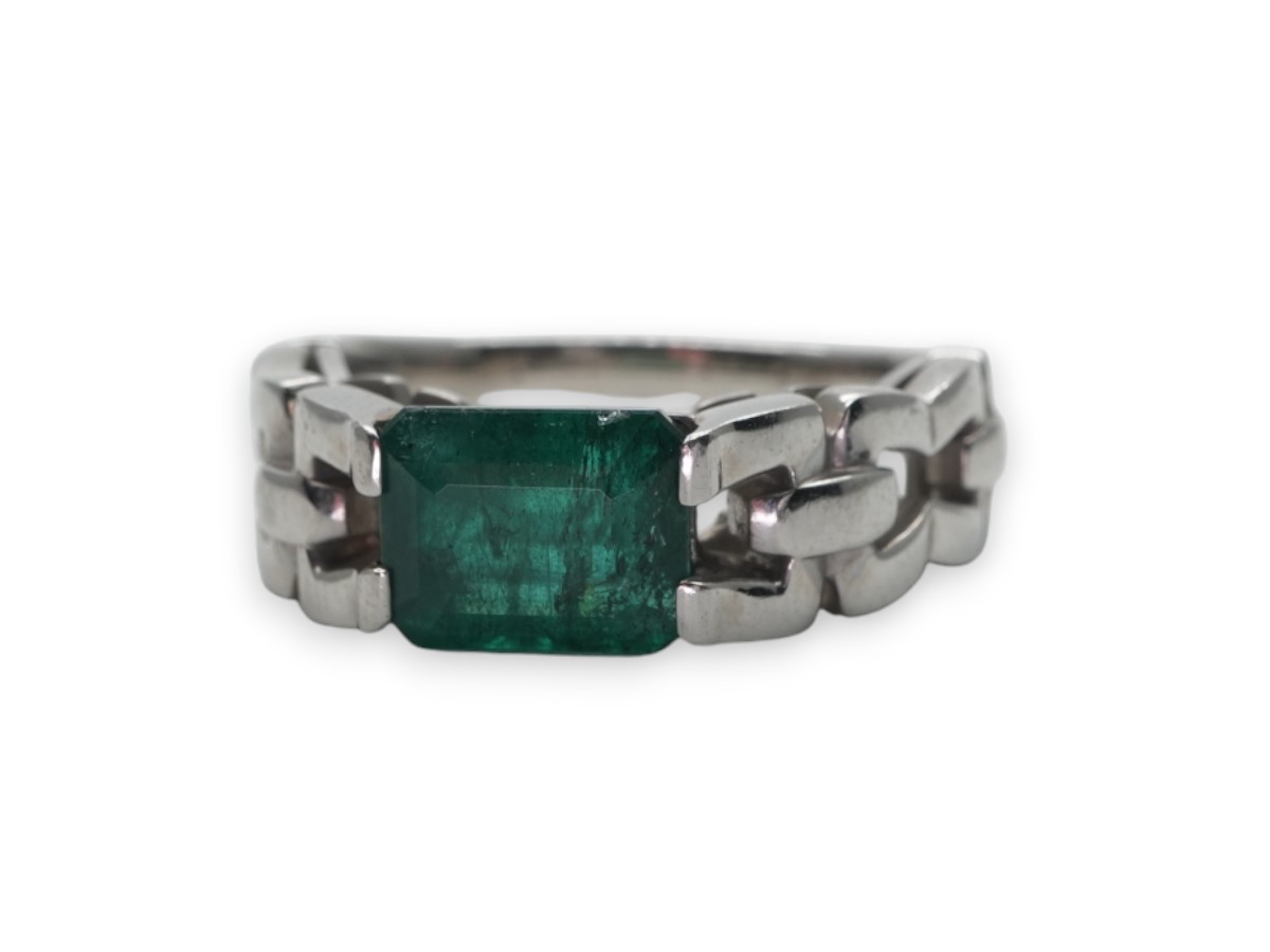 投稿記事「エメラルド プラチナ デザイン リング Pt900 2.50ctを買取しました！」の商品画像