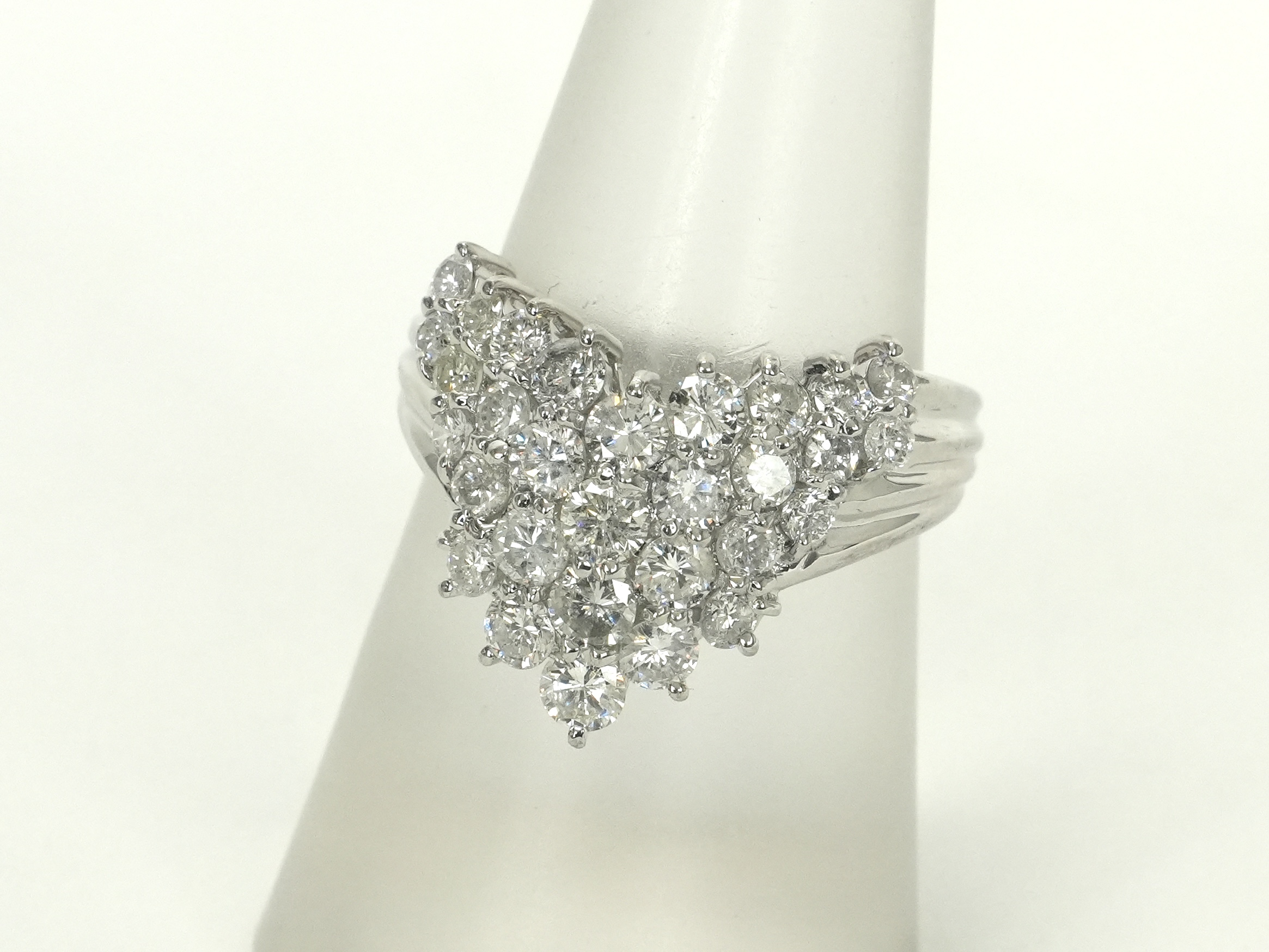 投稿記事「ダイヤモンド リング Pt900 2.06ct プラチナを買取しました！」の商品画像