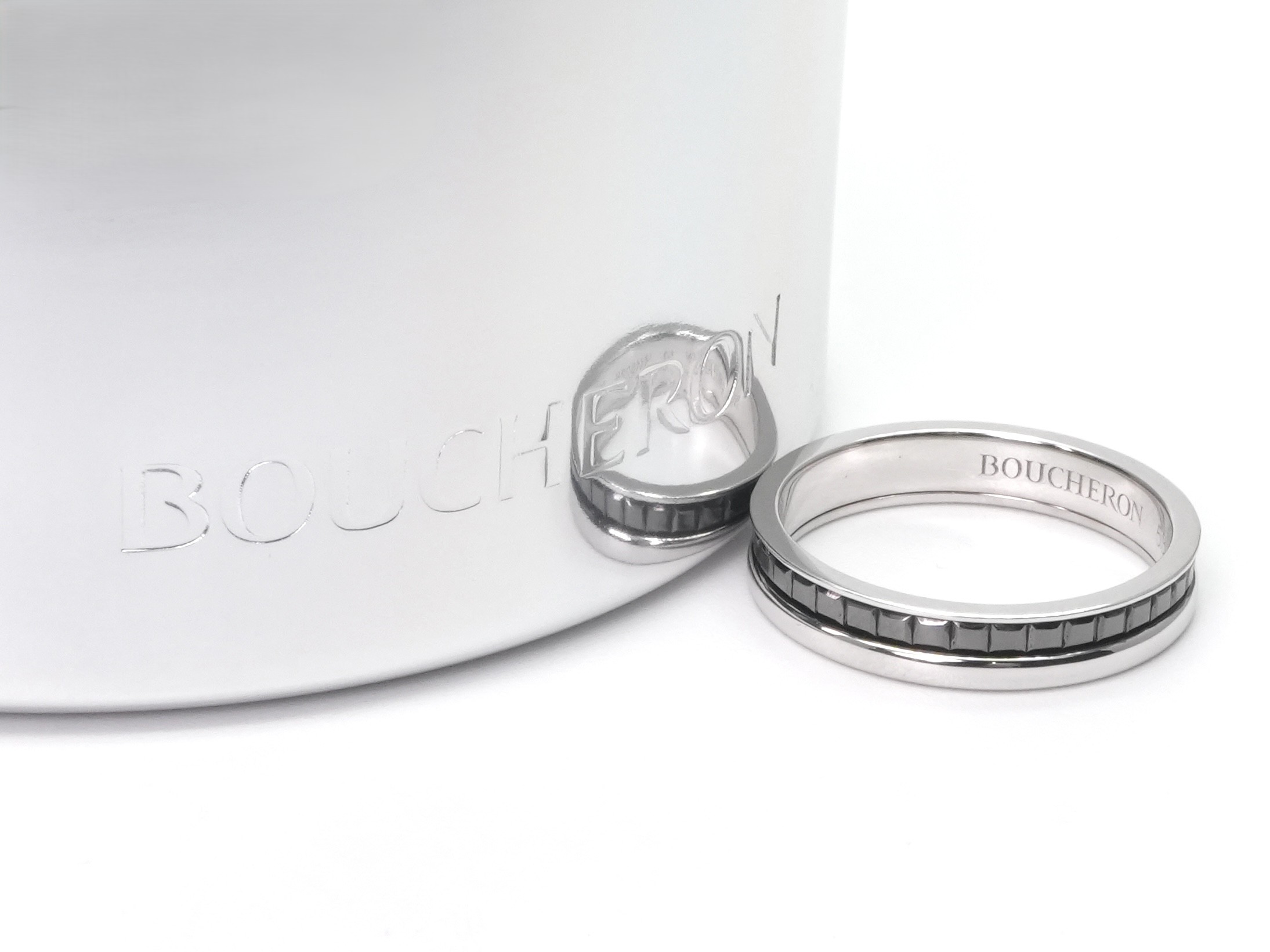 投稿記事「ブシュロン キャトル ブラック リング ハーフ 750WGを買取しました！」の商品画像