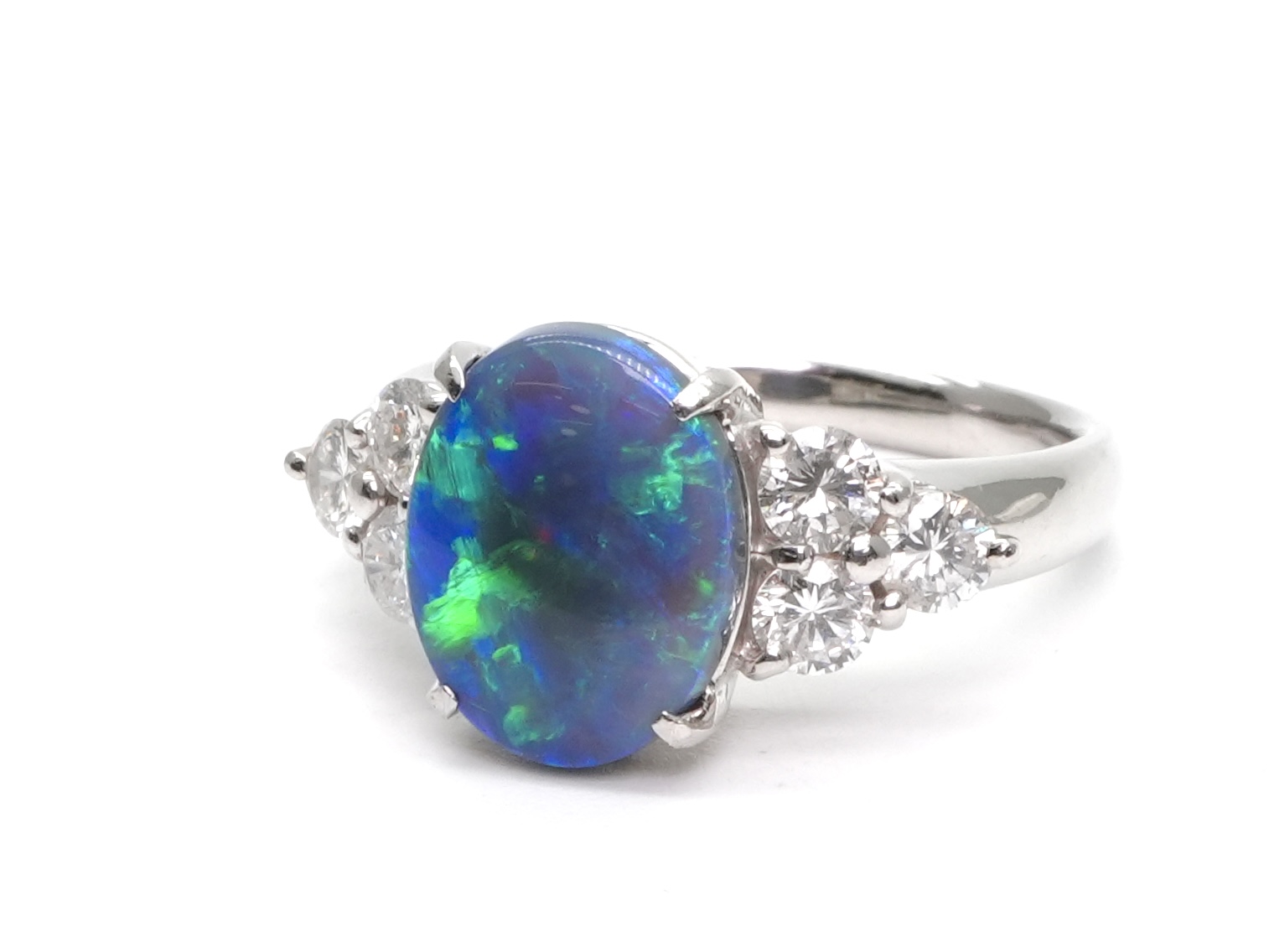 投稿記事「ブラックオパール ダイヤ リング Pt900 3.12ct D0.91ctを買取しました！」の商品画像