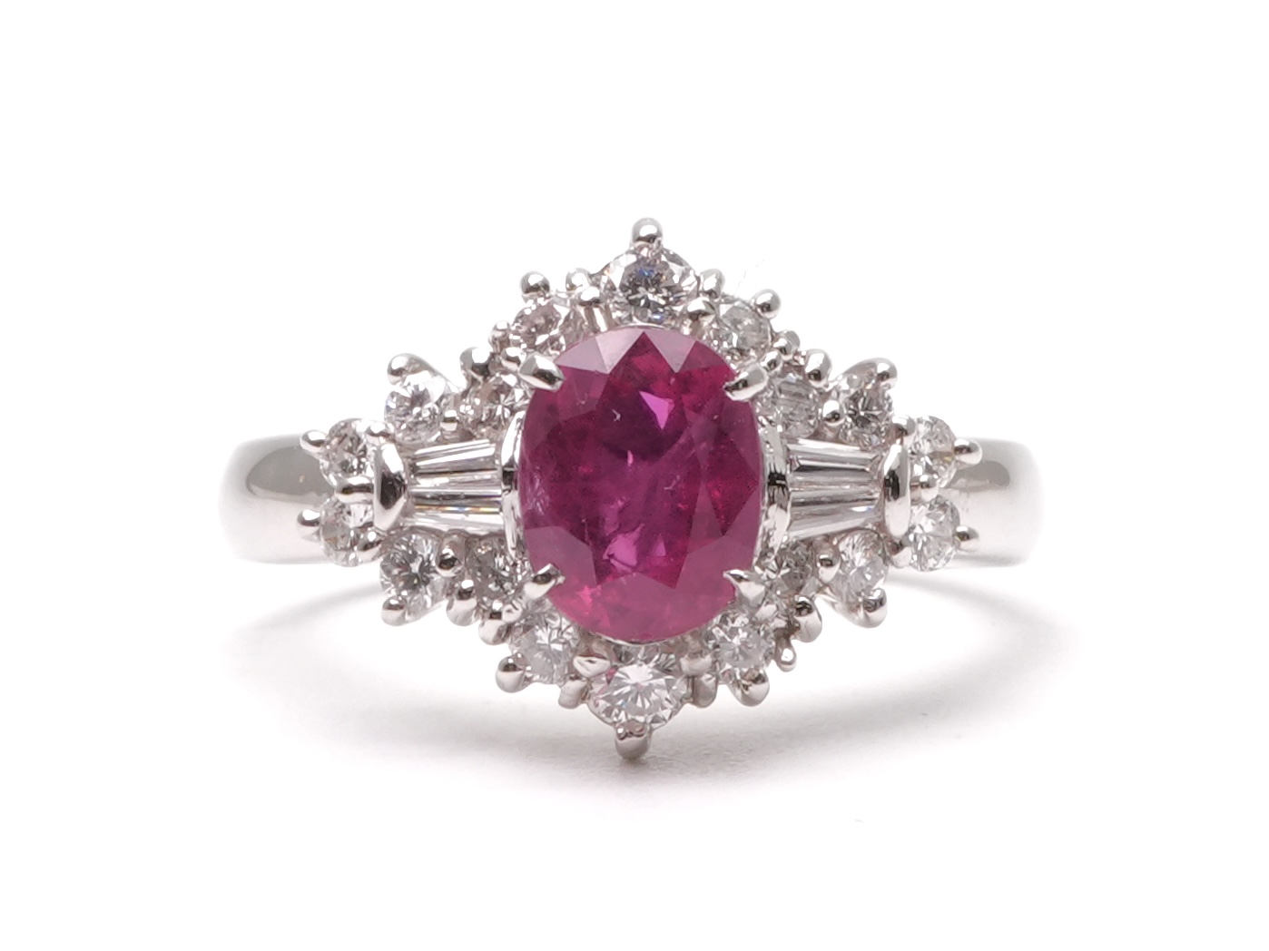 投稿記事「ルビー ダイヤ リング Pt900 1.11ct D0.46ctを買取しました！」の商品画像