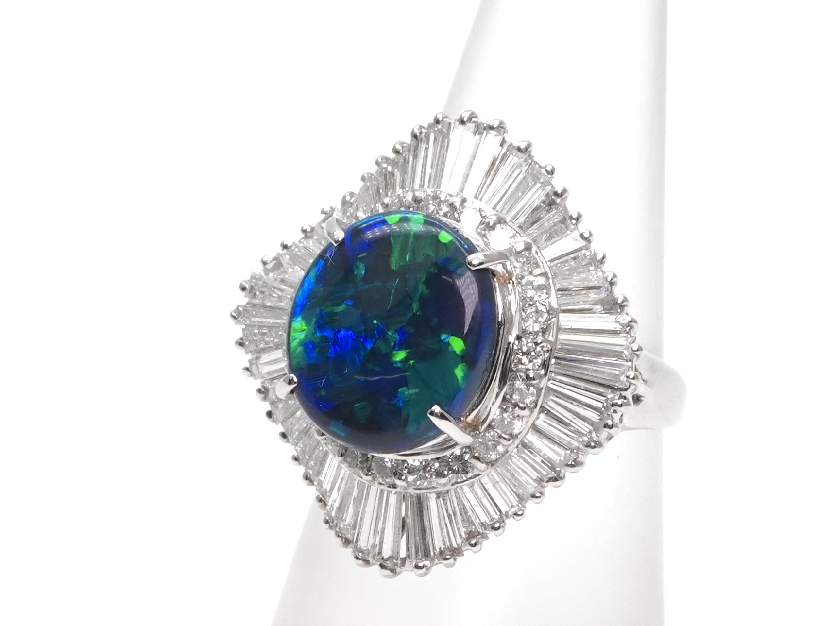投稿記事「ブラックオパール ダイヤ リング Pt900 3.74ct 2.44ctを買取しました！」の商品画像