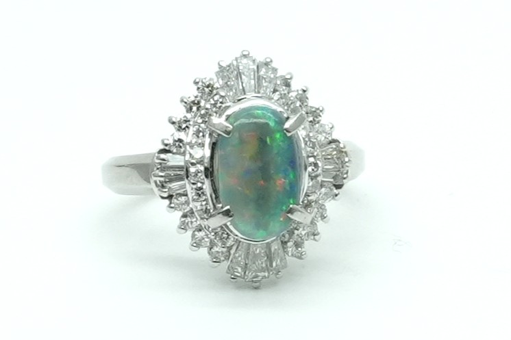 投稿記事「ブラックオパール ダイヤ リング Pt900 1.52ct 0.93ctを買取しました！」の商品画像