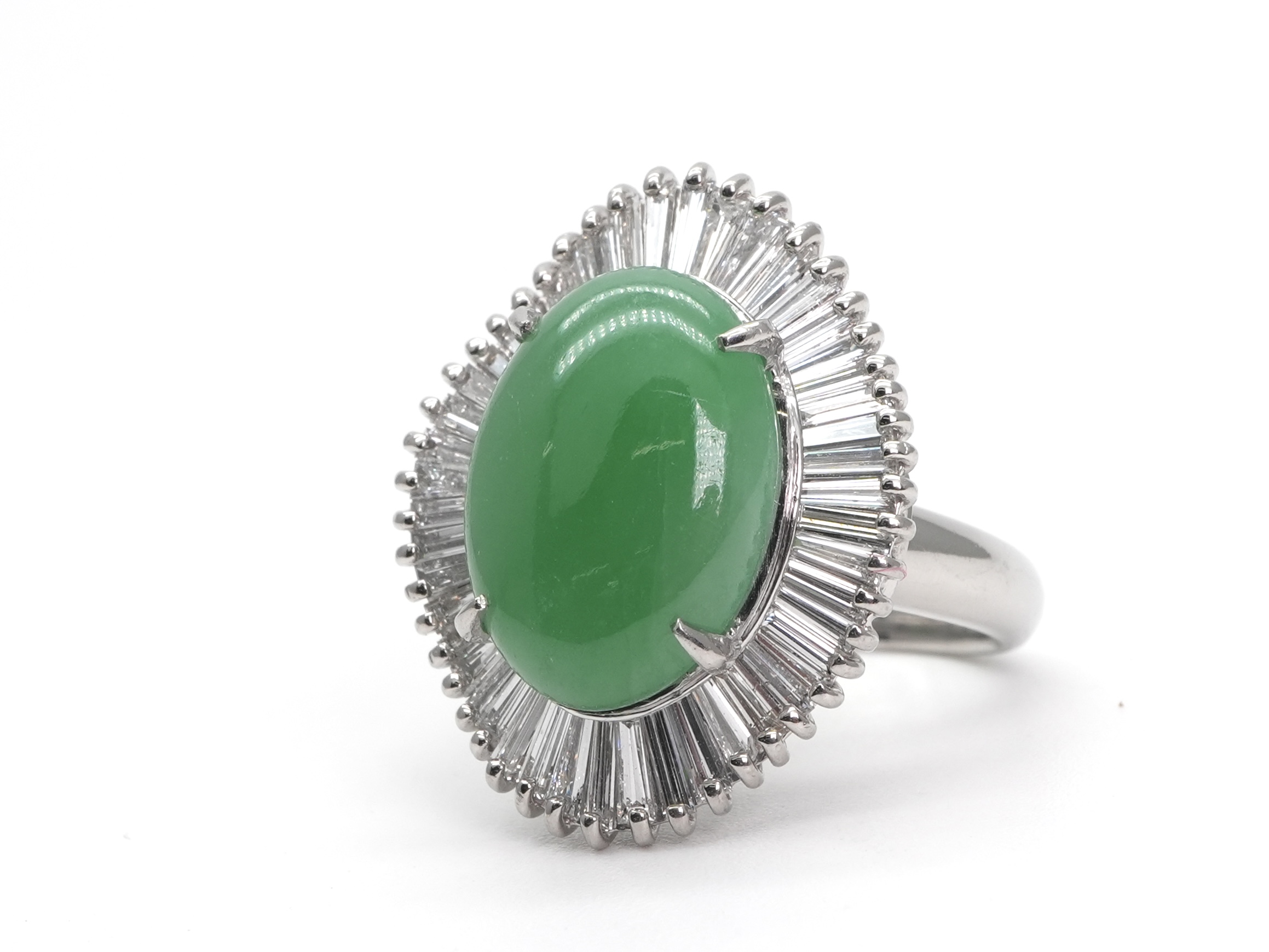 投稿記事「翡翠 ダイヤモンド リング Pt900 5.36ct 1.20ctを買取しました！」の商品画像