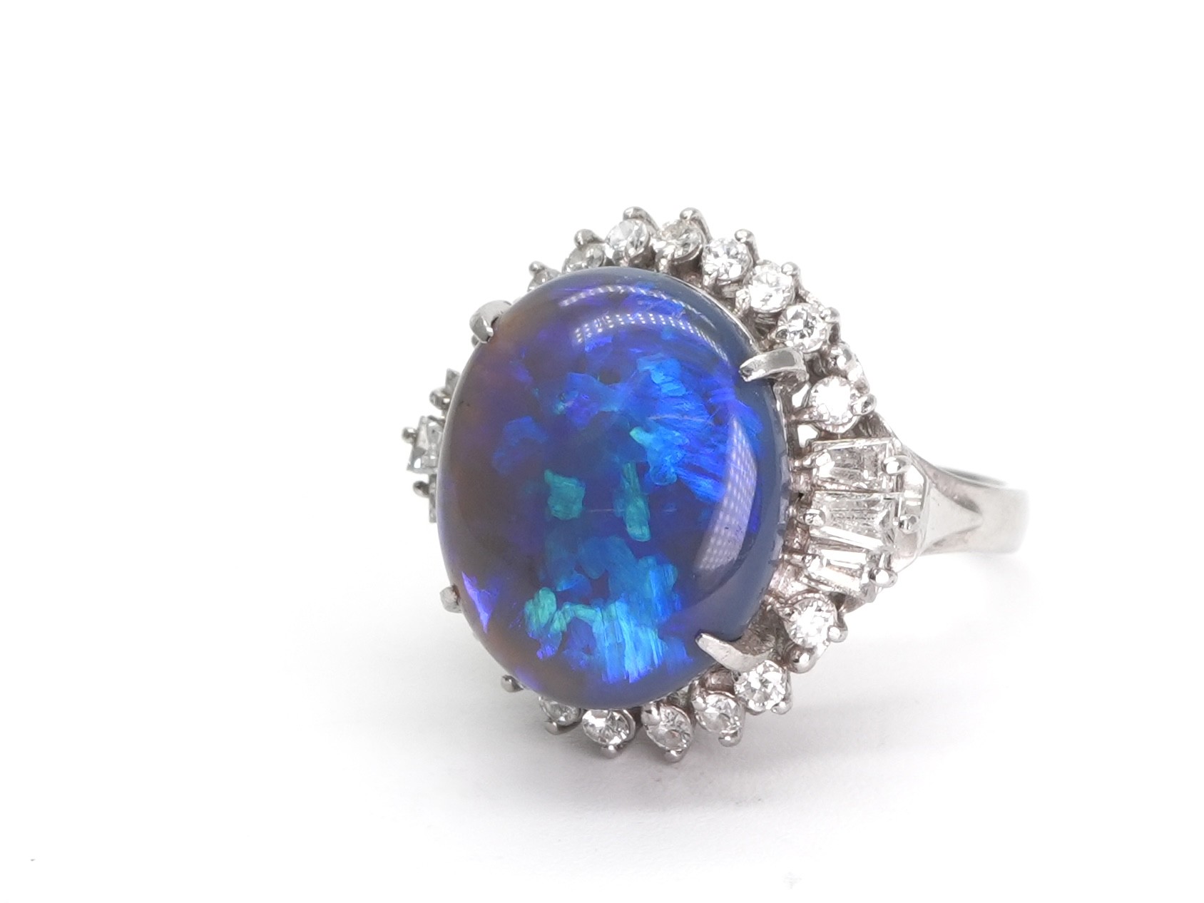 投稿記事「ブラックオパール ダイヤモンド リング Pt900 5.8ct D0.75ctを買取しました！」の商品画像