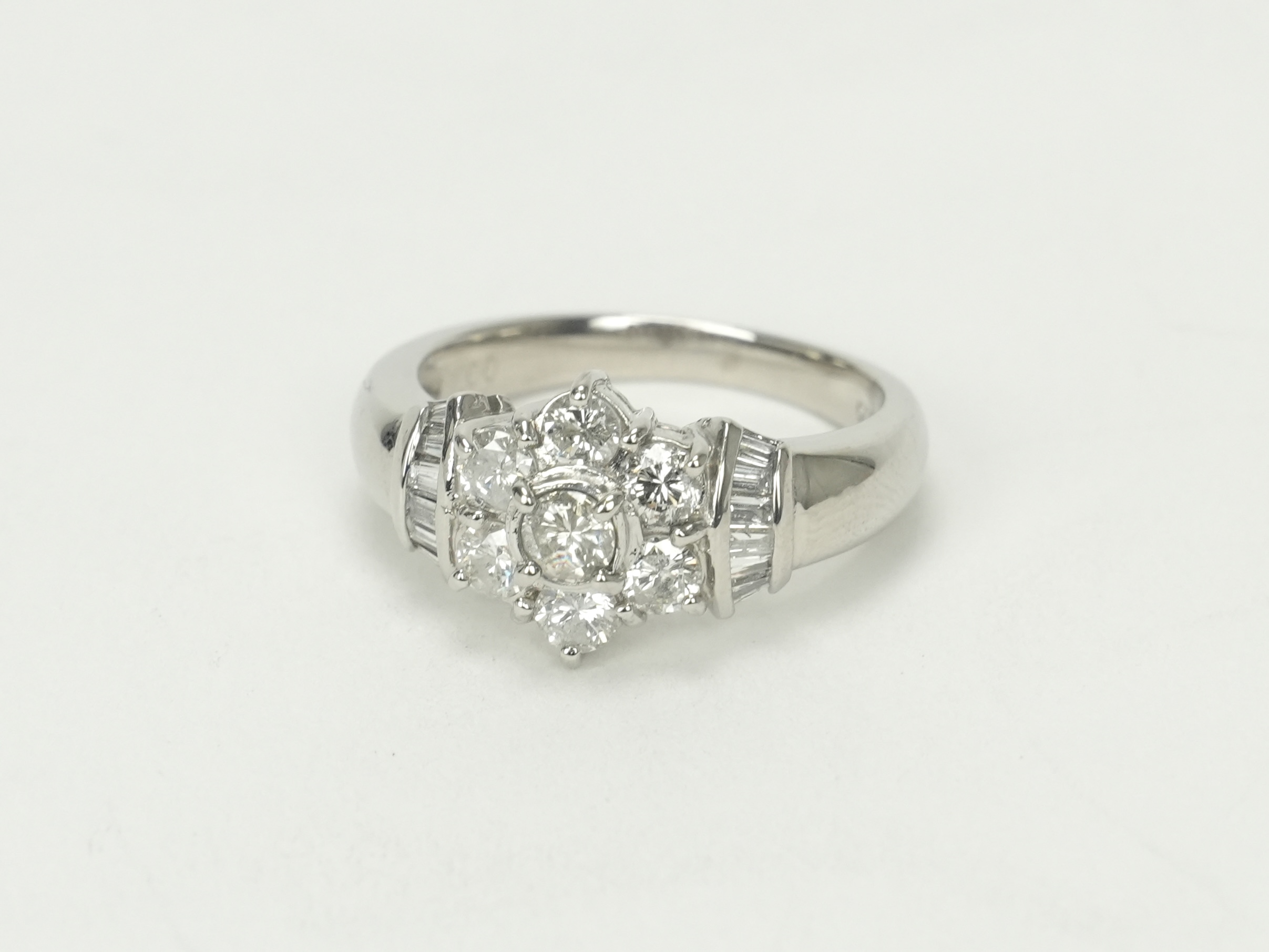 投稿記事「ダイヤモンド リング Pt900 1.00ct プラチナを買取しました！」の商品画像