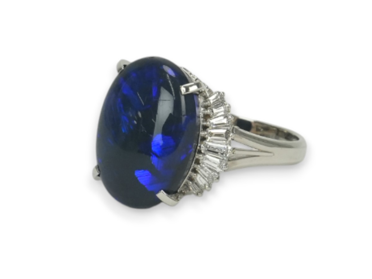 投稿記事「ブラックオパール ダイヤモンド リング Pt900 8.19ct D0.63ctを買取しました！」の商品画像