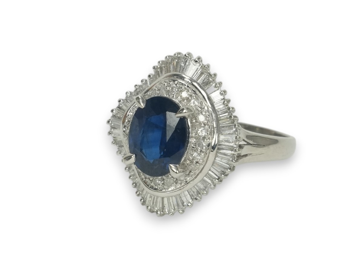 投稿記事「サファイア ダイヤモンド リング Pt900 3.00ct D1.00ctを買取しました！」の商品画像