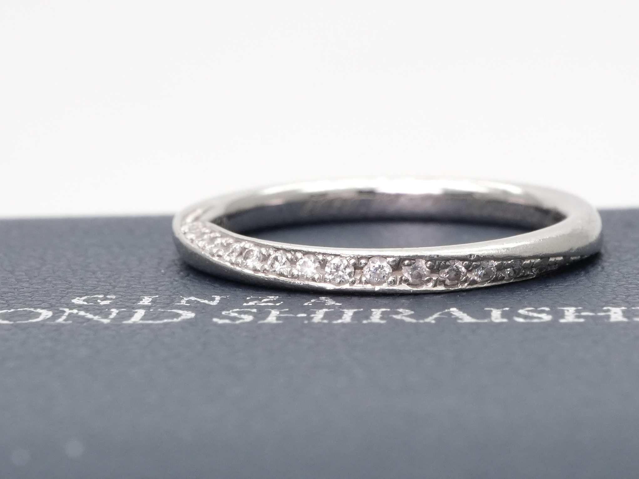 投稿記事「ダイヤモンドシライシ ブーケ マリッジリング ダイヤモンド 0.098ct Pt950を買取しました！」の商品画像