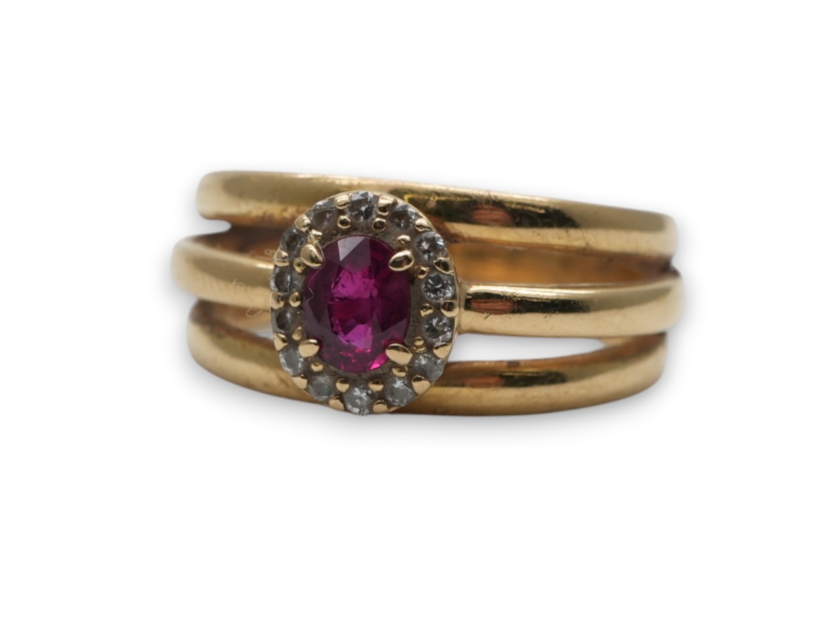 投稿記事「ルビー ダイヤ リング K18 0.46ct D0.14ctを買取しました！」の商品画像